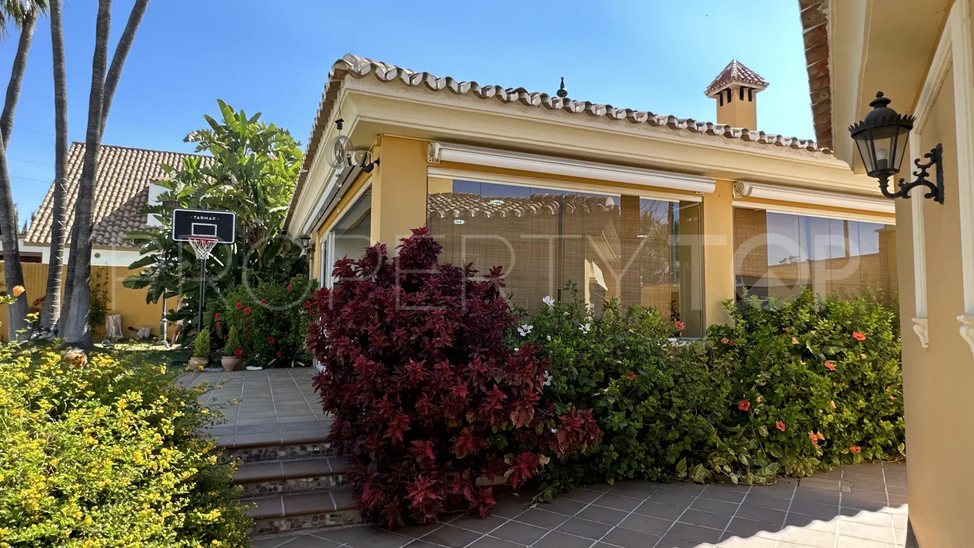 Villa en venta en Rincon de la Victoria