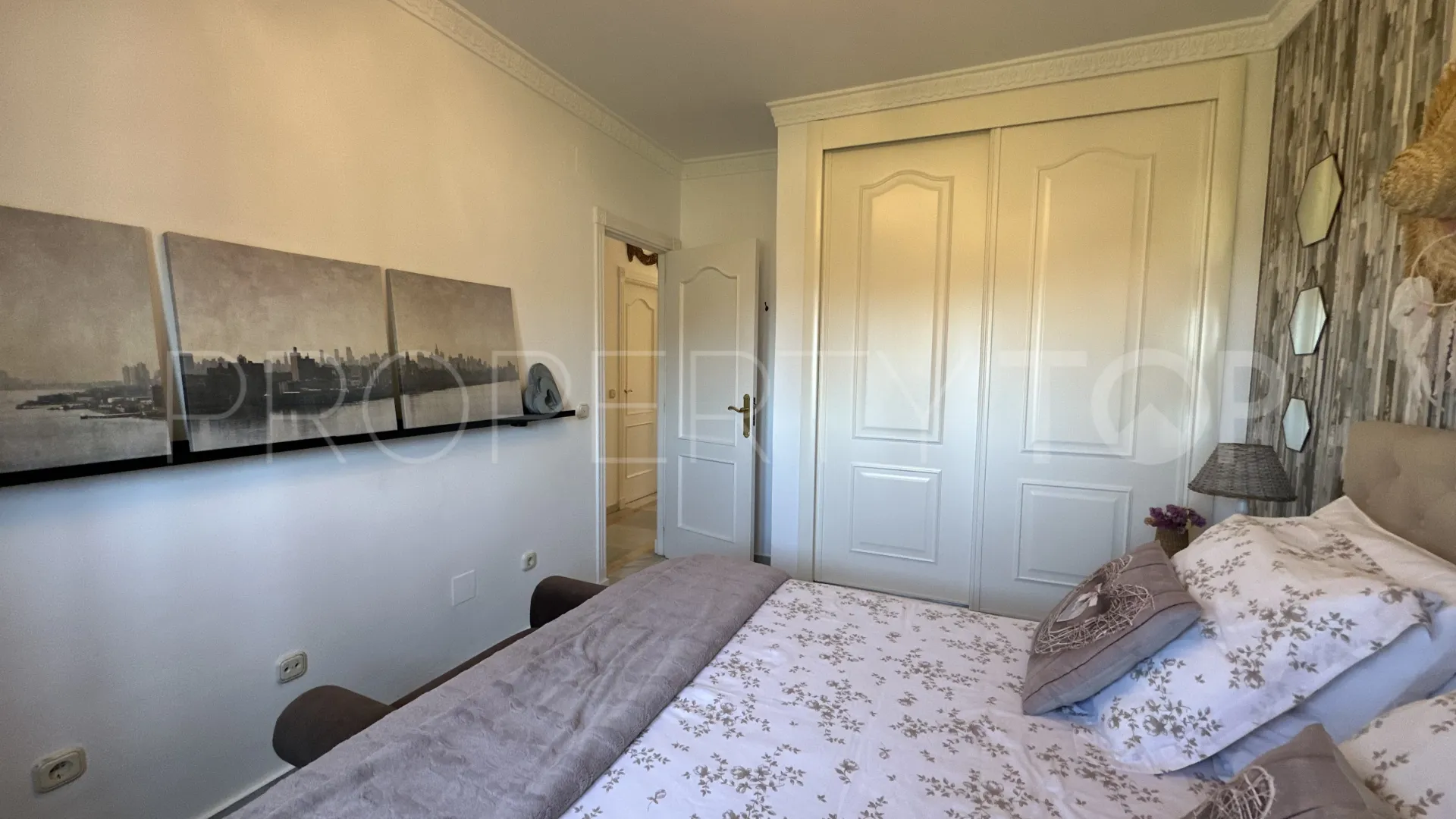 Villa en venta en Rincon de la Victoria