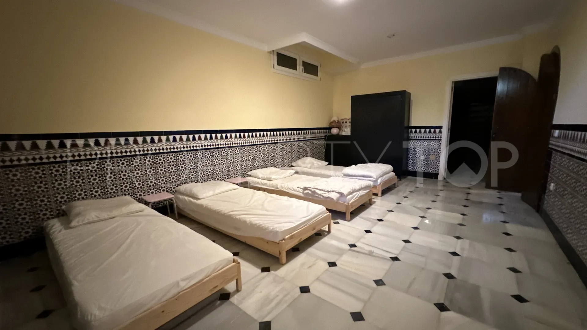 Villa en venta en Rincon de la Victoria