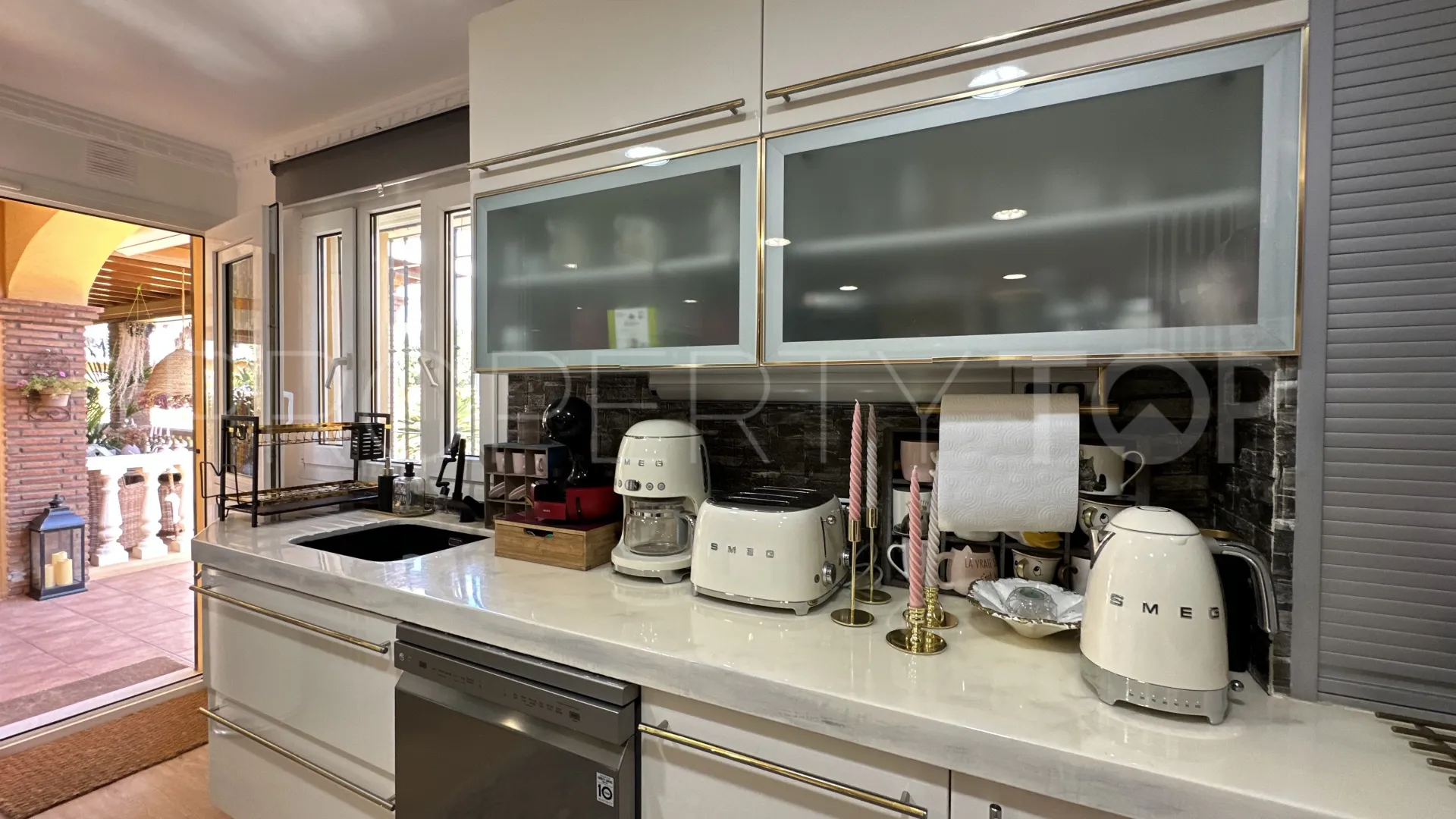 Villa en venta en Rincon de la Victoria