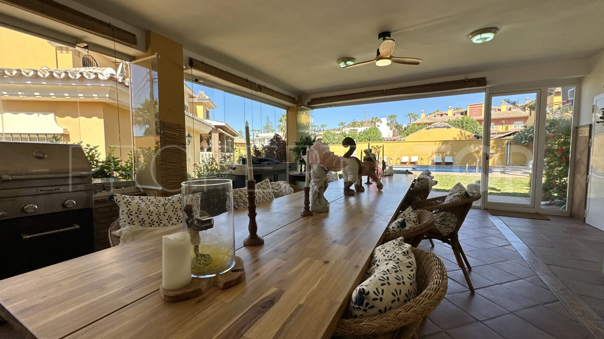 Villa en venta en Rincon de la Victoria
