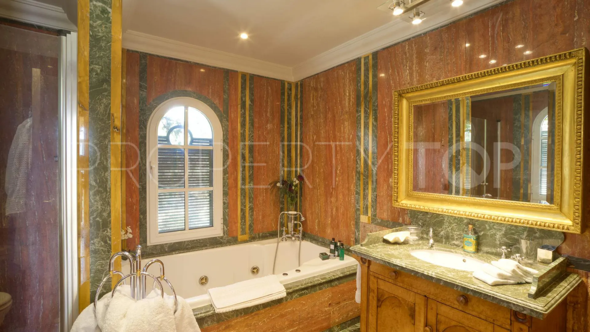 Comprar mansion en Mijas Costa
