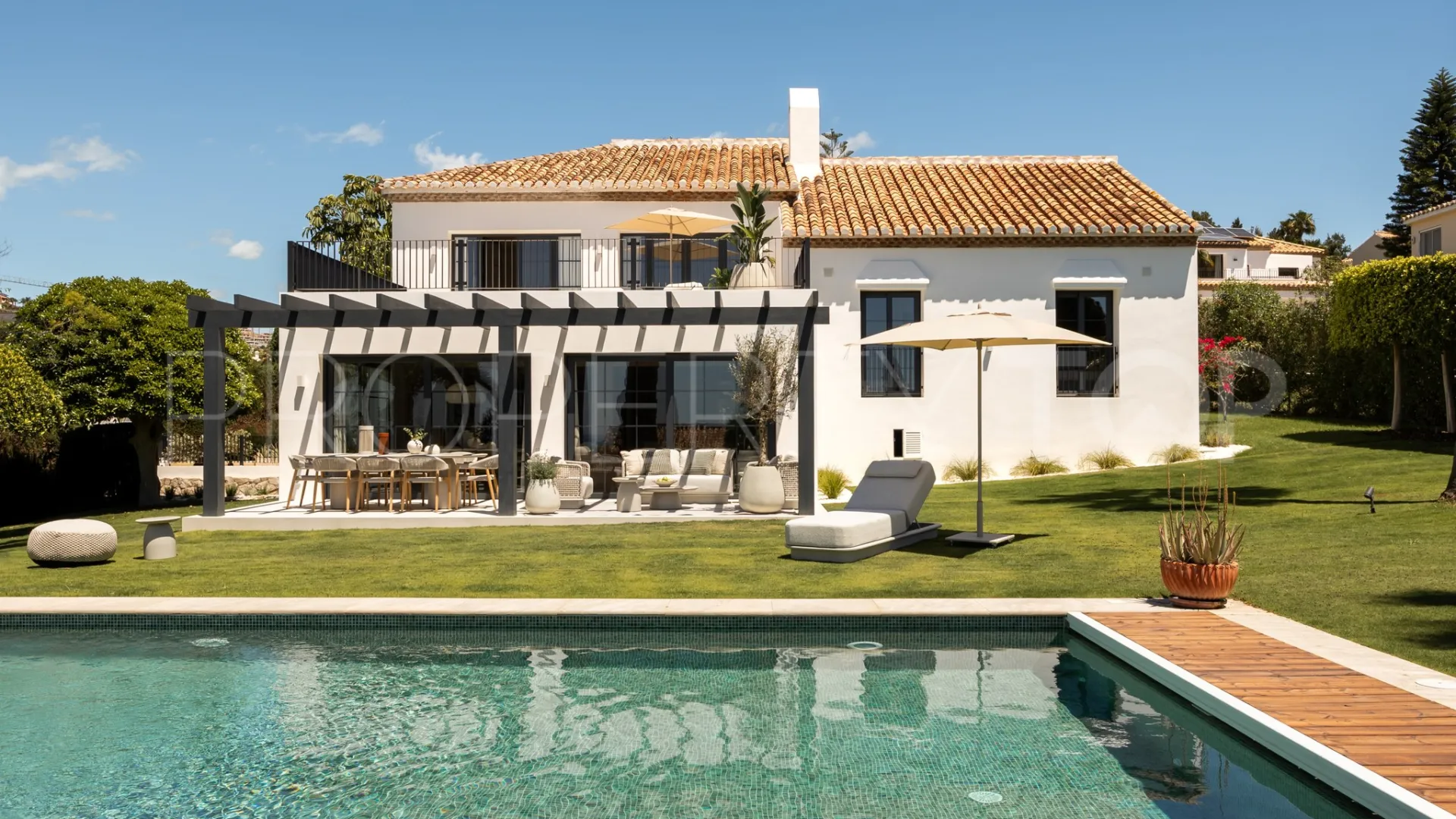 Comprar villa en Los Altos del Paraiso con 4 dormitorios