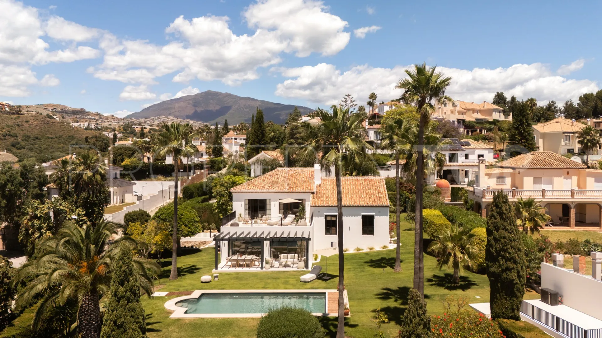 Comprar villa en Los Altos del Paraiso con 4 dormitorios