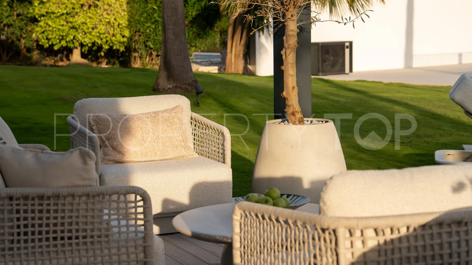 Comprar villa en Los Altos del Paraiso con 4 dormitorios