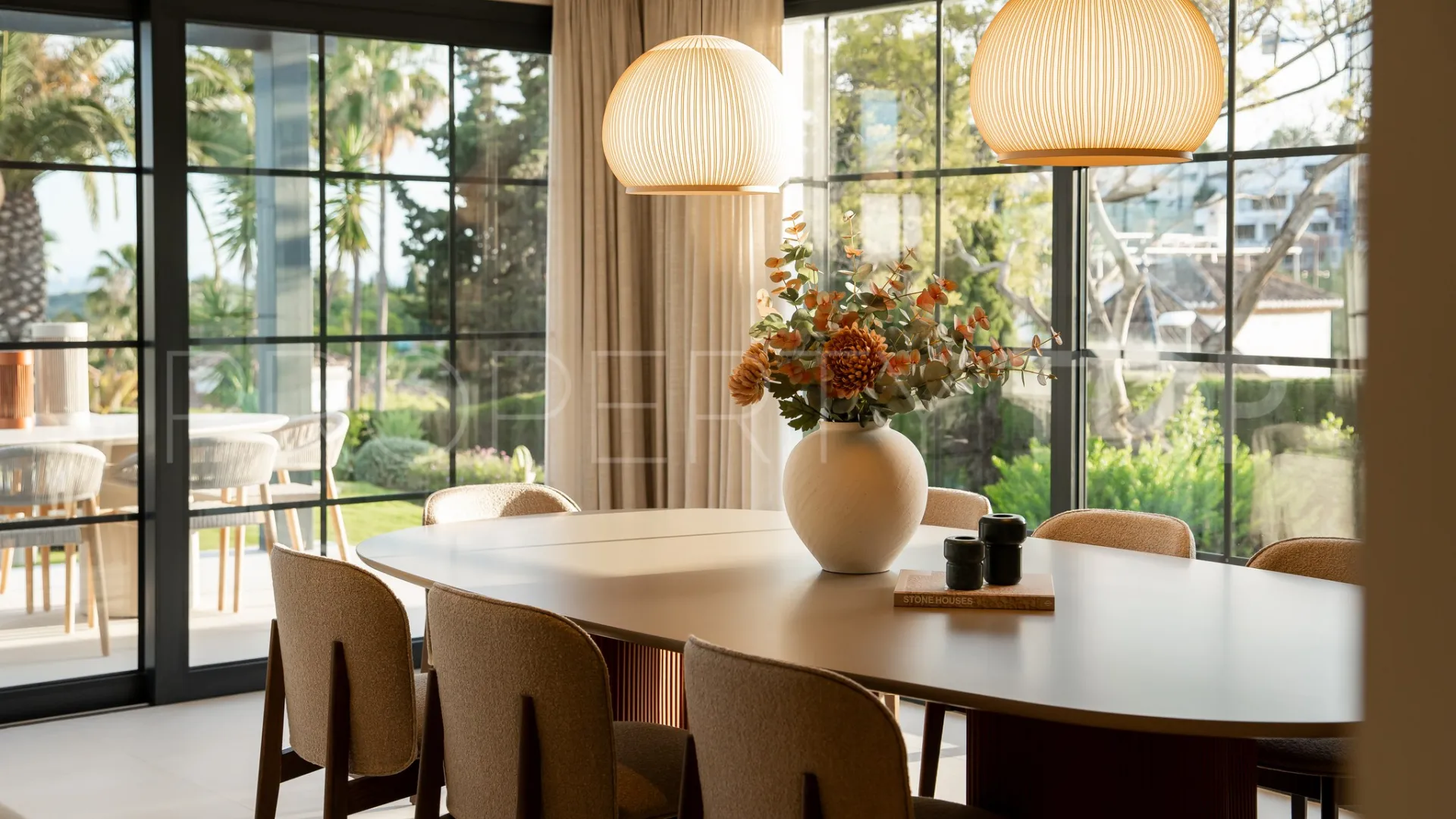 Comprar villa en Los Altos del Paraiso con 4 dormitorios