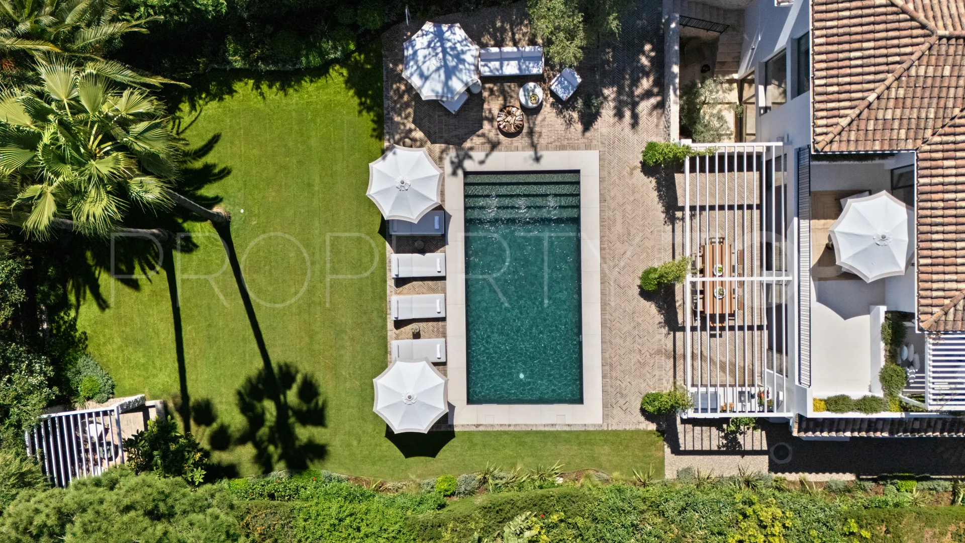 For sale Nueva Andalucia 4 bedrooms villa