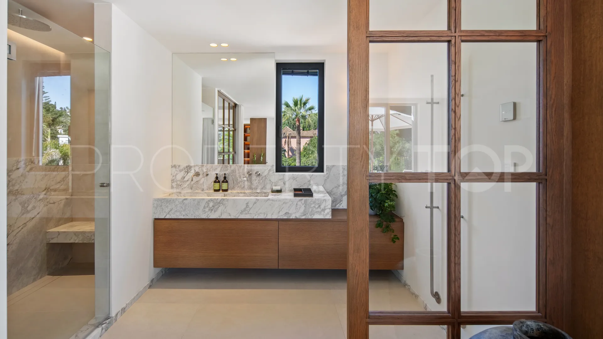 For sale Nueva Andalucia 4 bedrooms villa