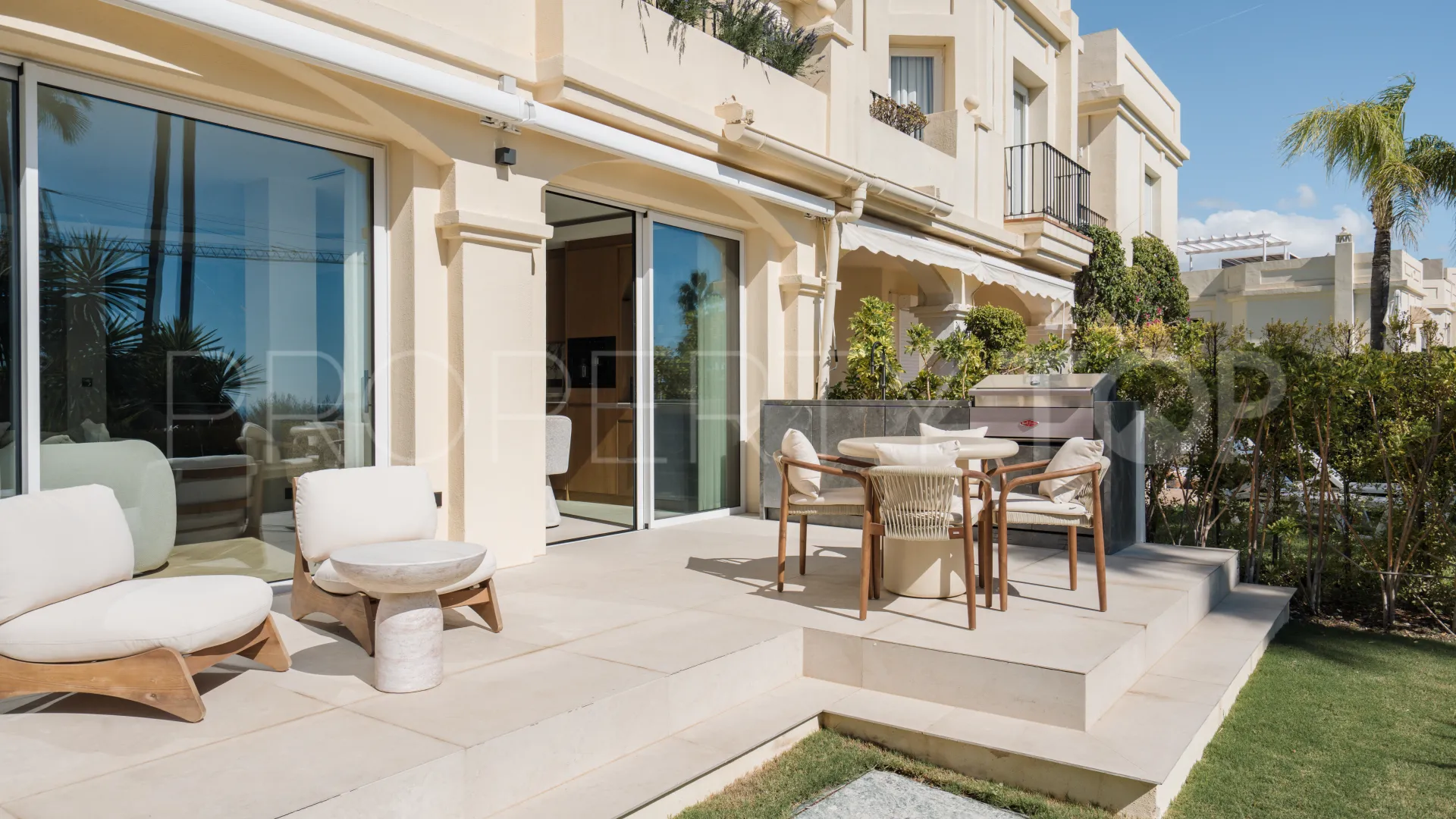 For sale town house with 4 bedrooms in La Quinta Hills