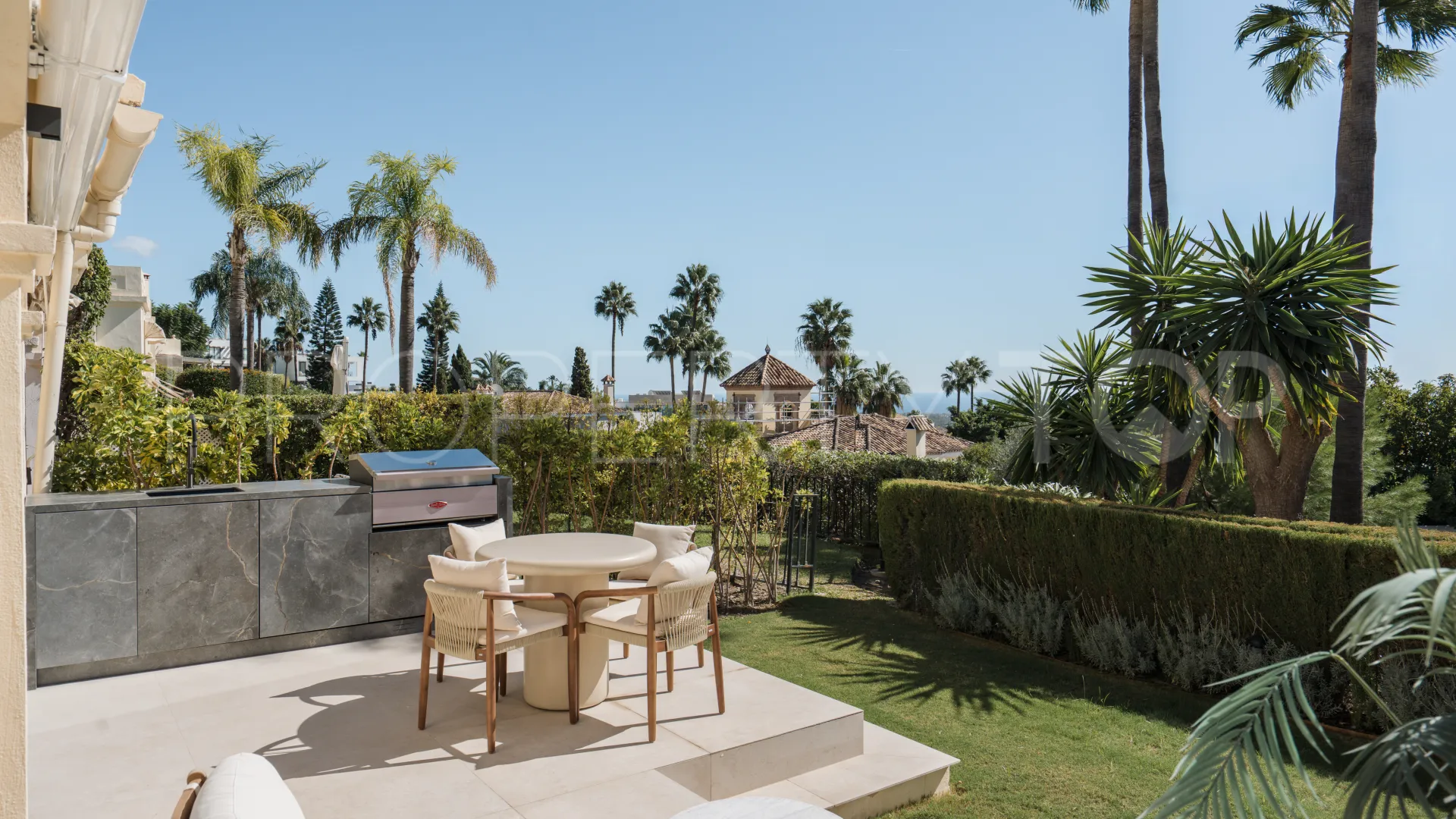 For sale town house with 4 bedrooms in La Quinta Hills