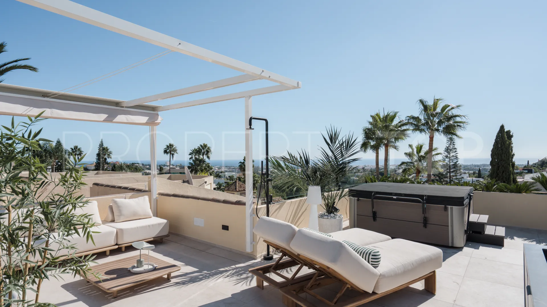For sale town house with 4 bedrooms in La Quinta Hills