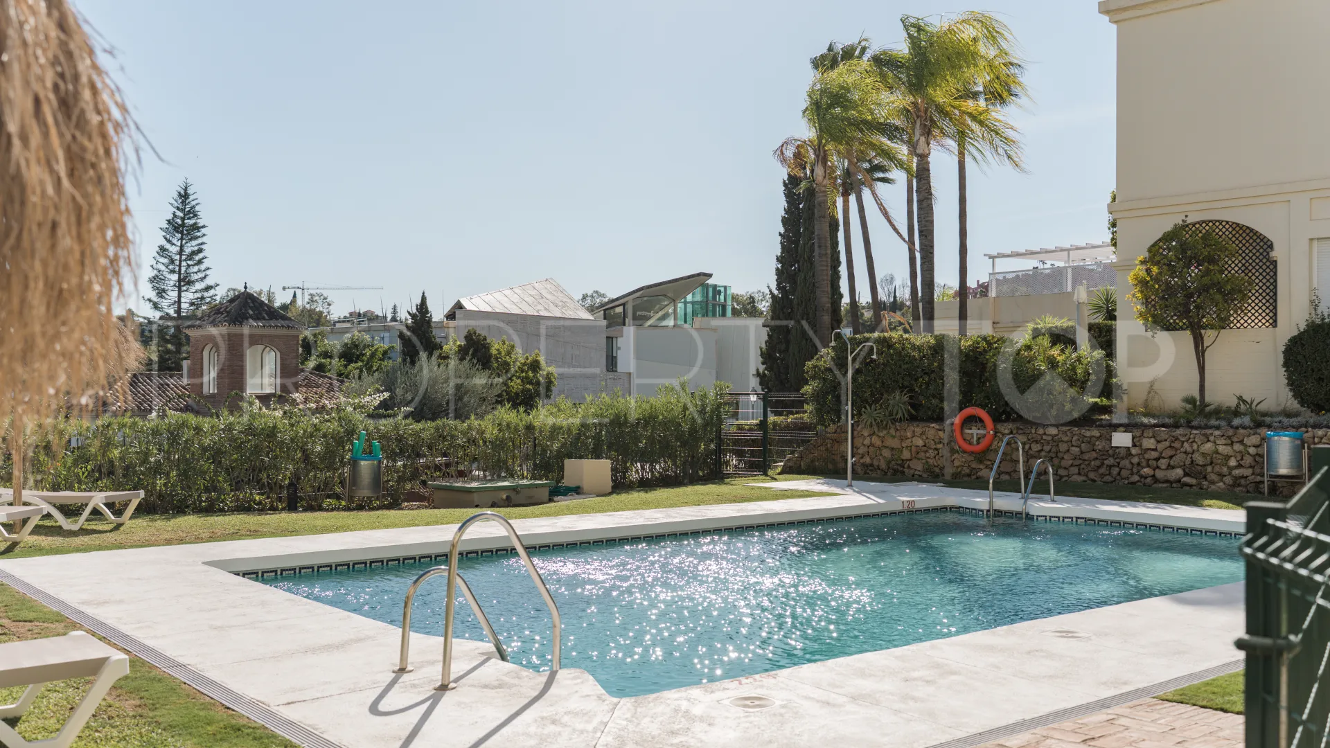 For sale town house with 4 bedrooms in La Quinta Hills