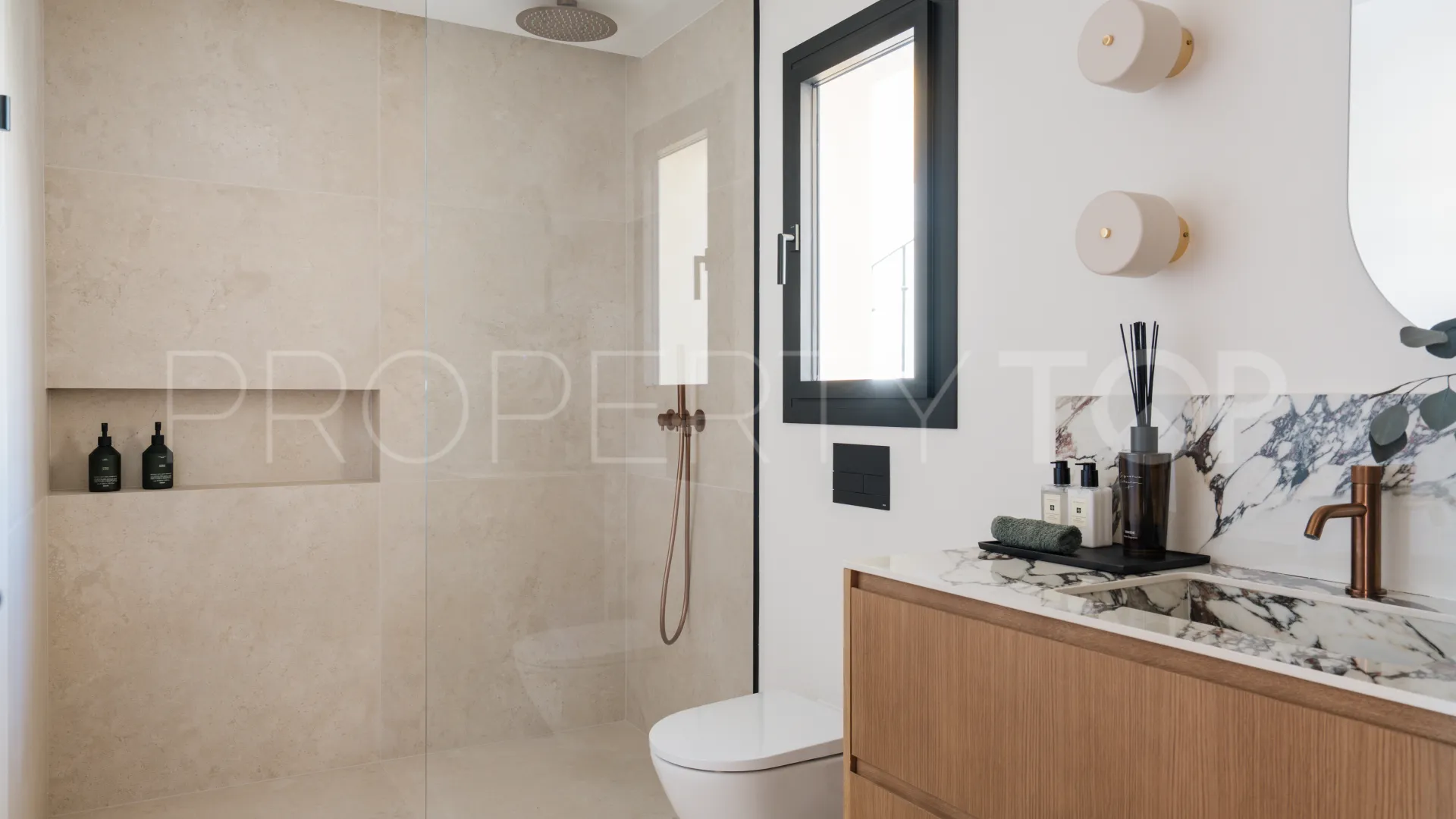 For sale town house with 4 bedrooms in La Quinta Hills