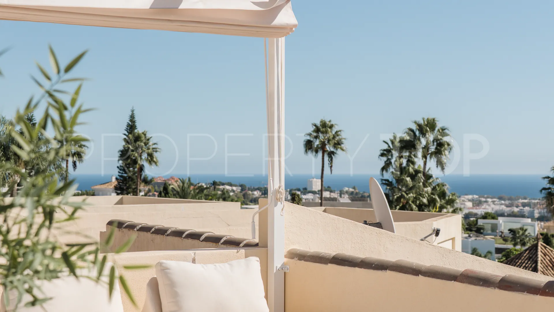 For sale town house with 4 bedrooms in La Quinta Hills
