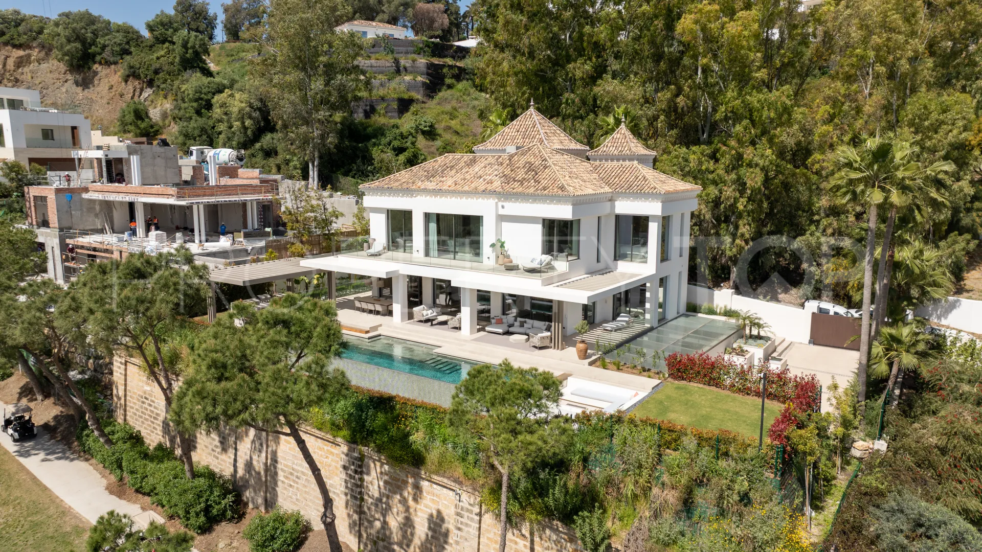 6 bedrooms villa in La Quinta for sale