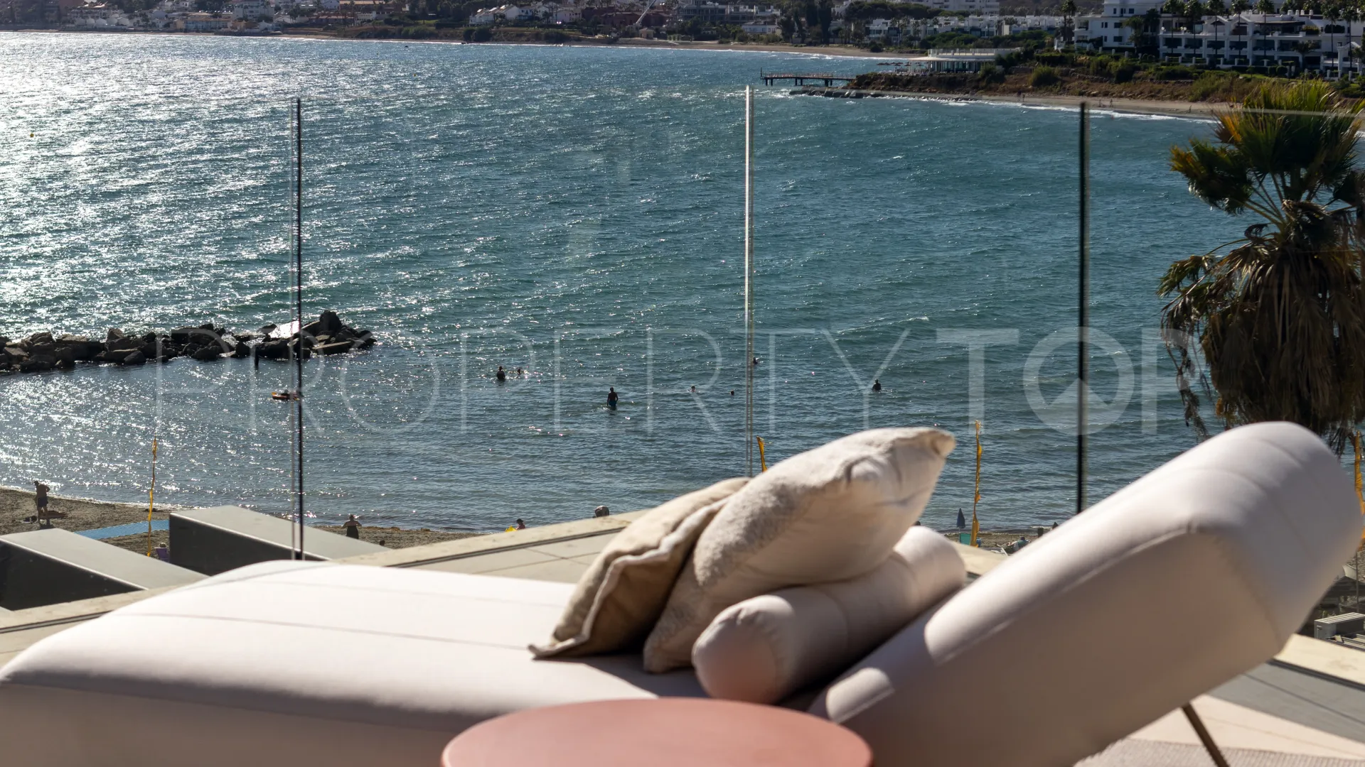 3 bedrooms apartment in Estepona Town for sale