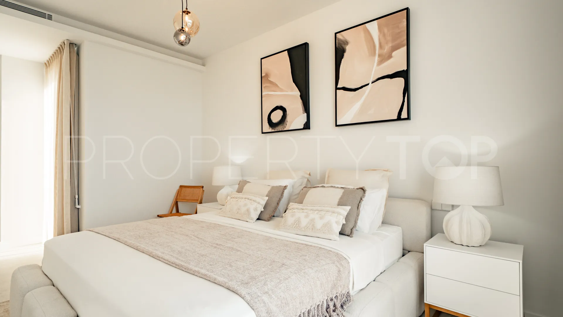Comprar villa con 3 dormitorios en Benahavis