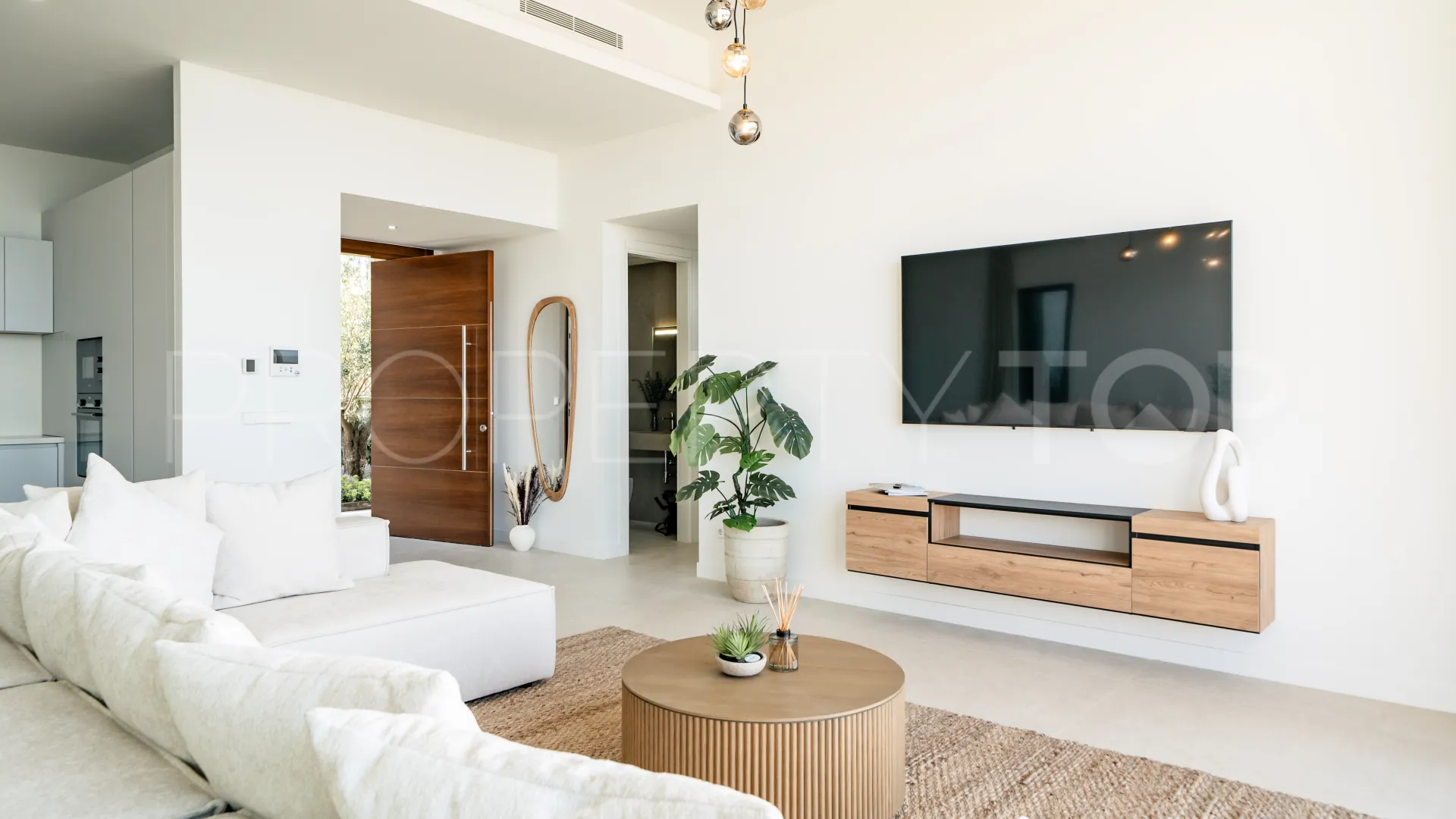 Comprar villa con 3 dormitorios en Benahavis