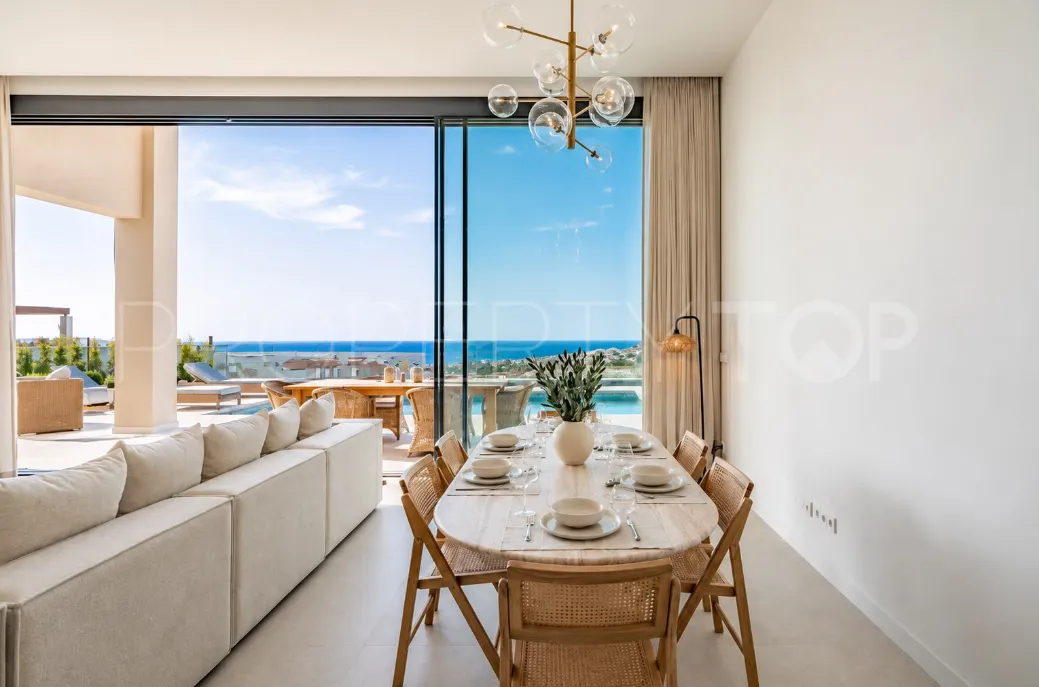 Comprar villa con 3 dormitorios en Benahavis