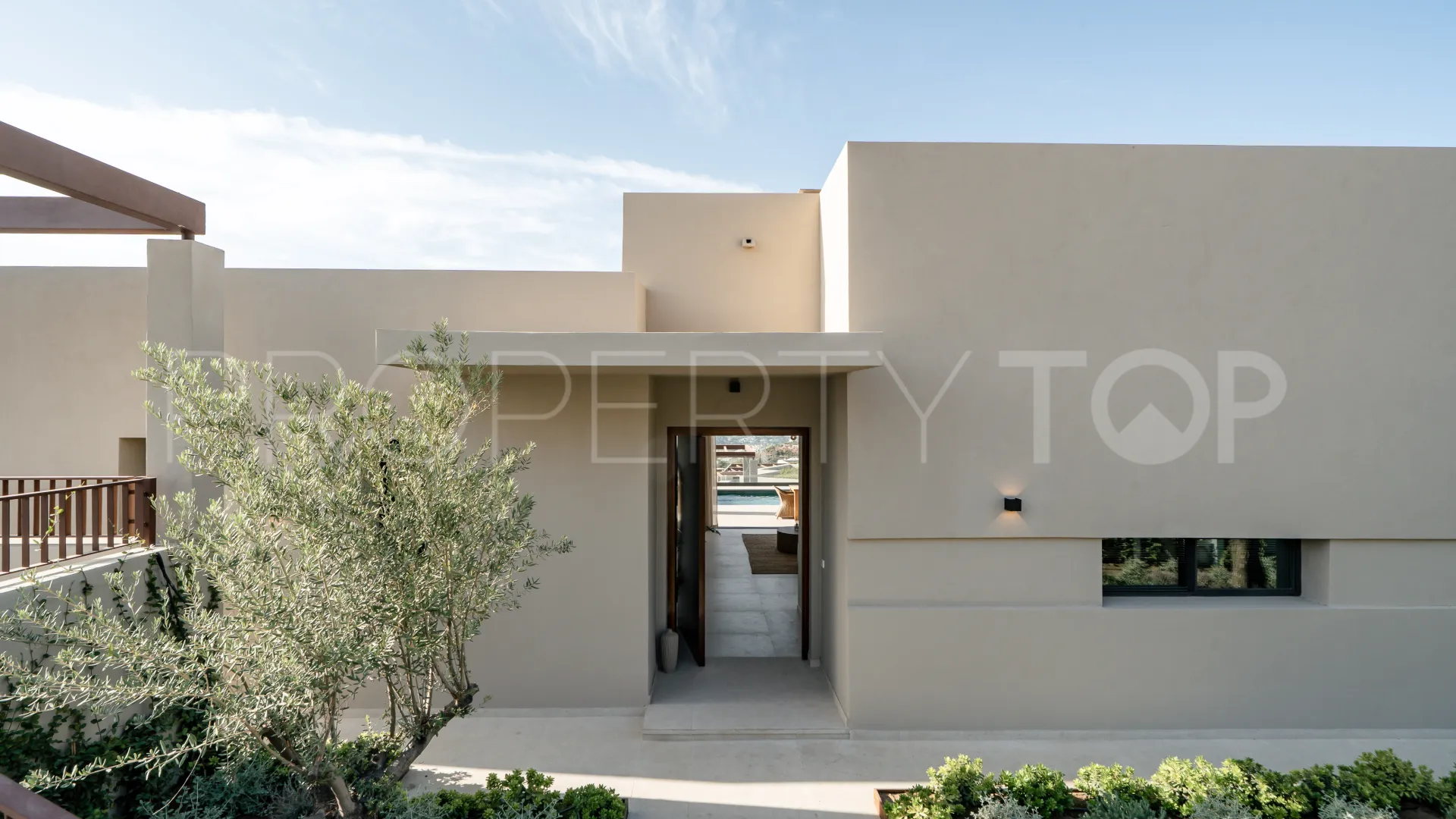 Comprar villa con 3 dormitorios en Benahavis
