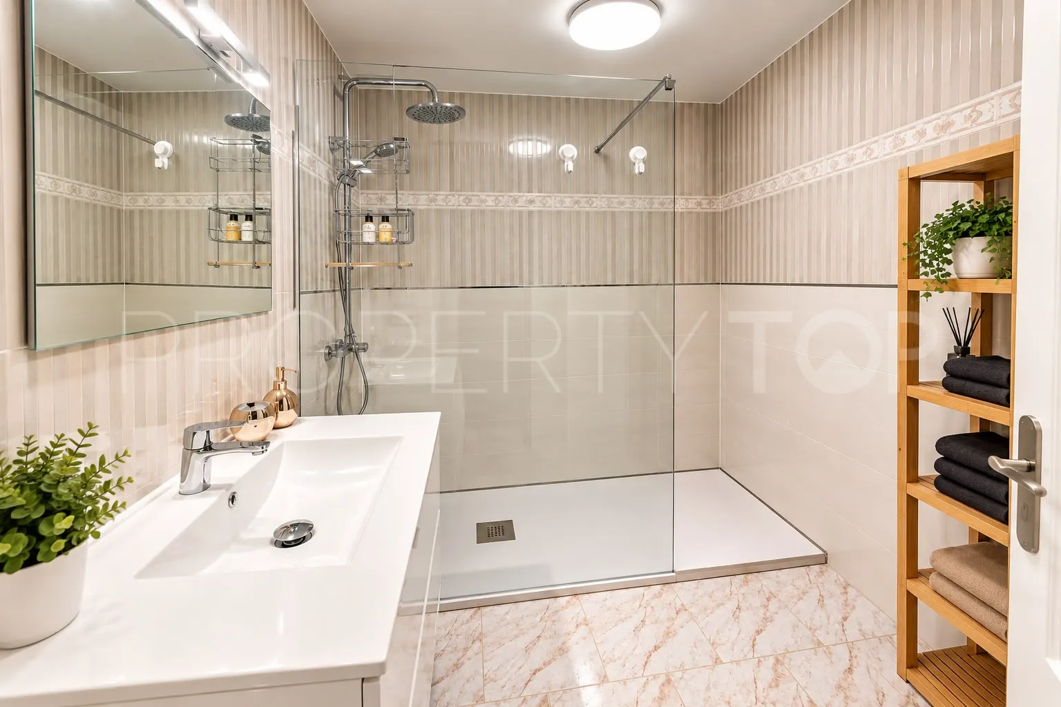 Villa de 9 dormitorios en venta en Mijas Costa