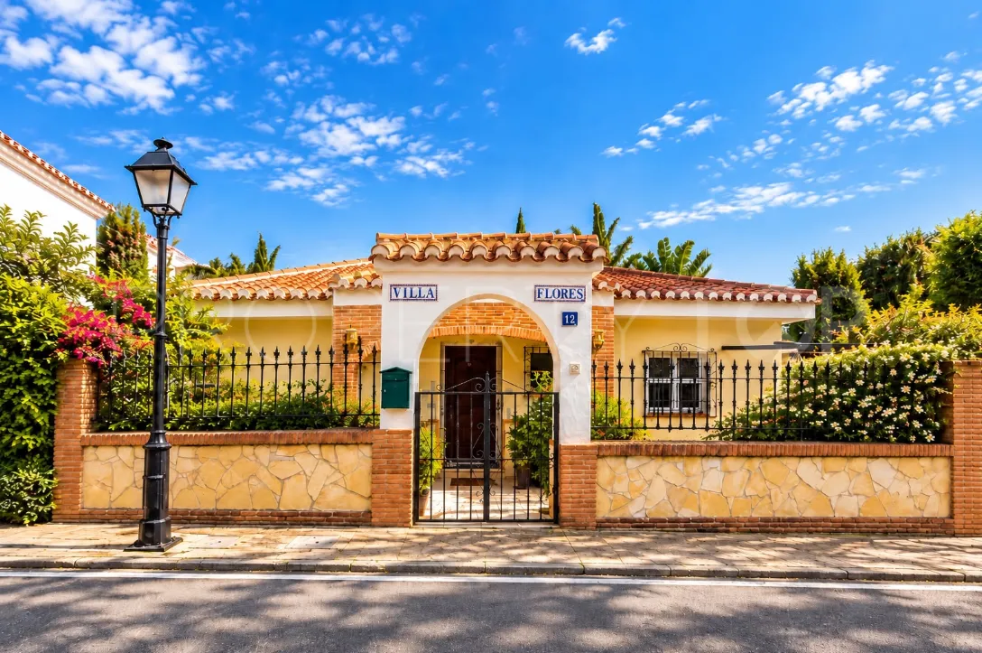 Villa de 9 dormitorios en venta en Mijas Costa