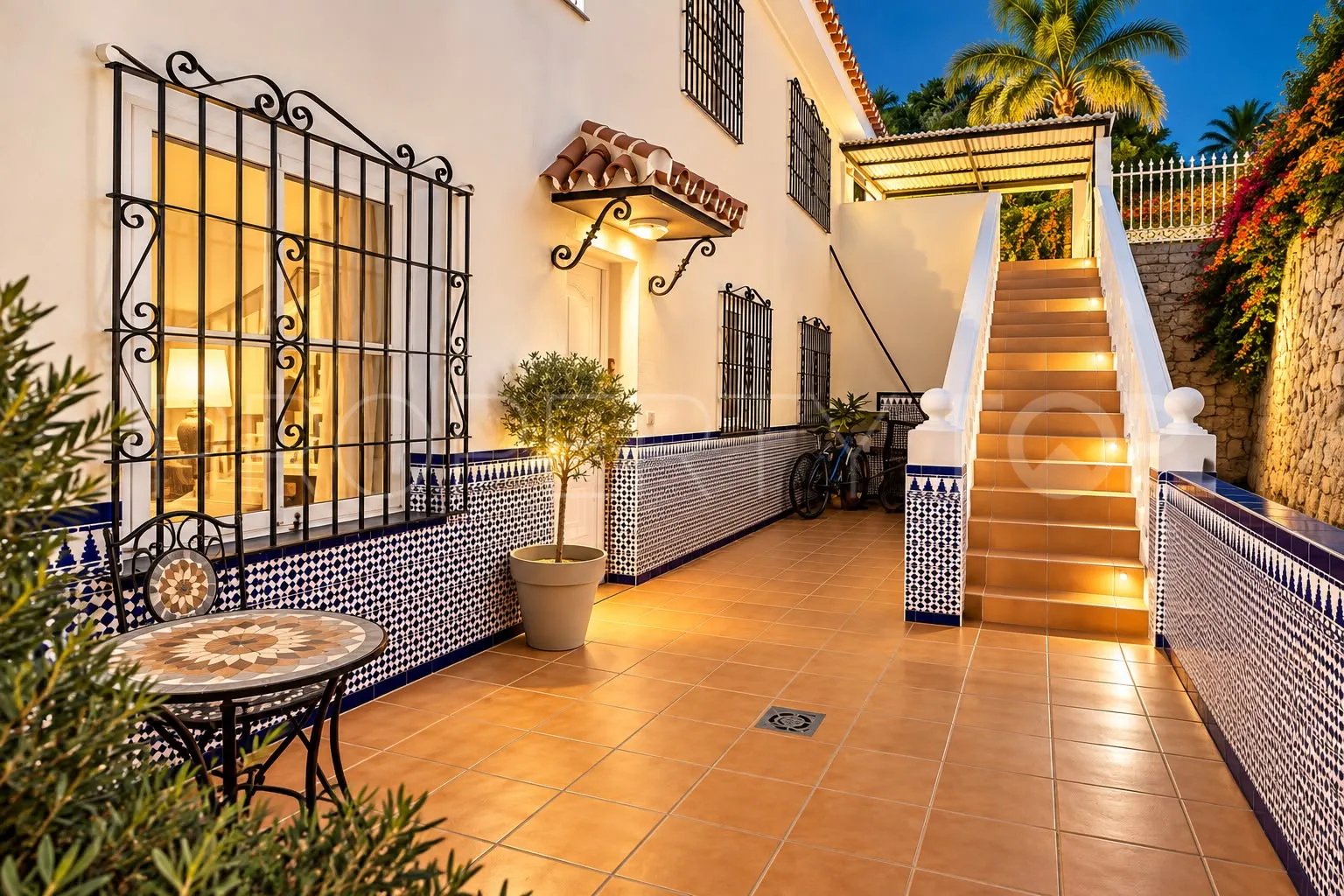 Villa de 9 dormitorios en venta en Mijas Costa
