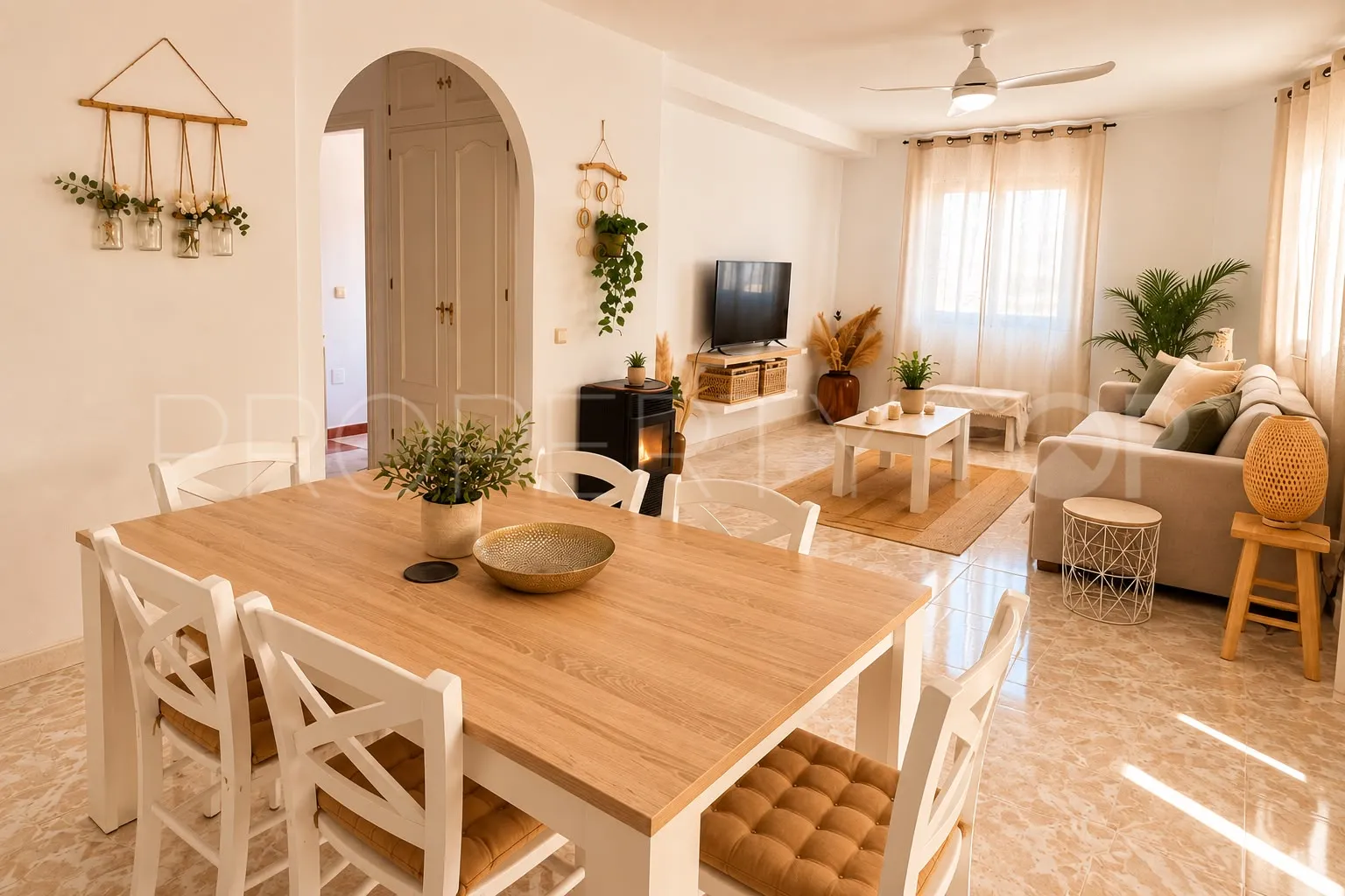 Villa de 9 dormitorios en venta en Mijas Costa