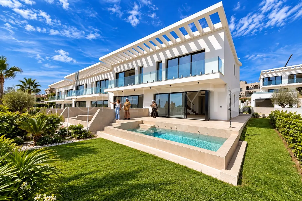 Cala de Mijas, villa pareada de 4 dormitorios en venta