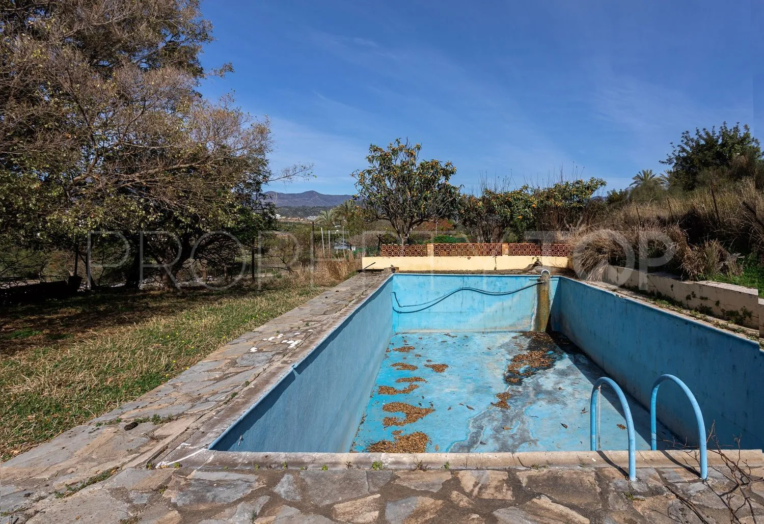 Plot for sale in La Resina Golf