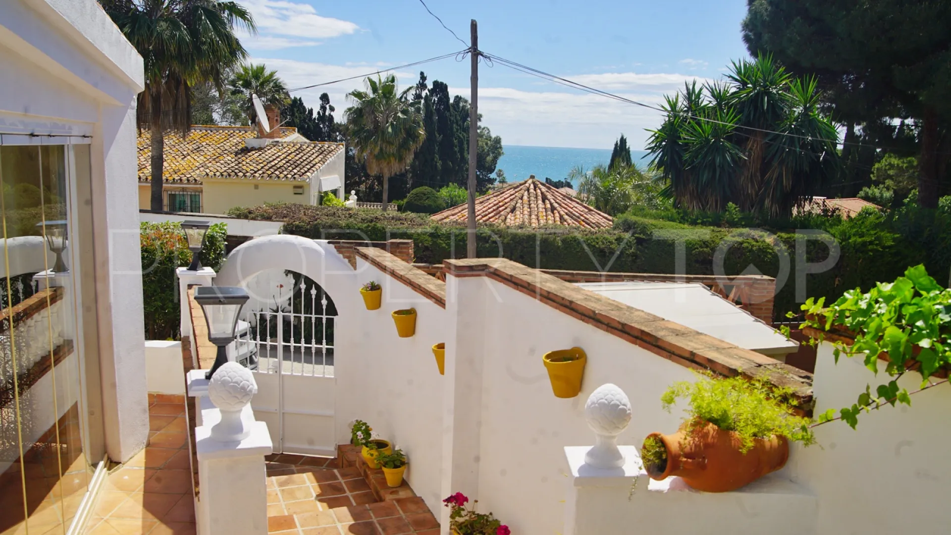 Villa for sale in El Chaparral with 4 bedrooms