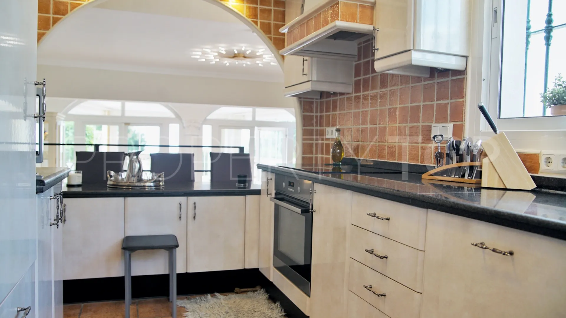 Villa for sale in El Chaparral with 4 bedrooms