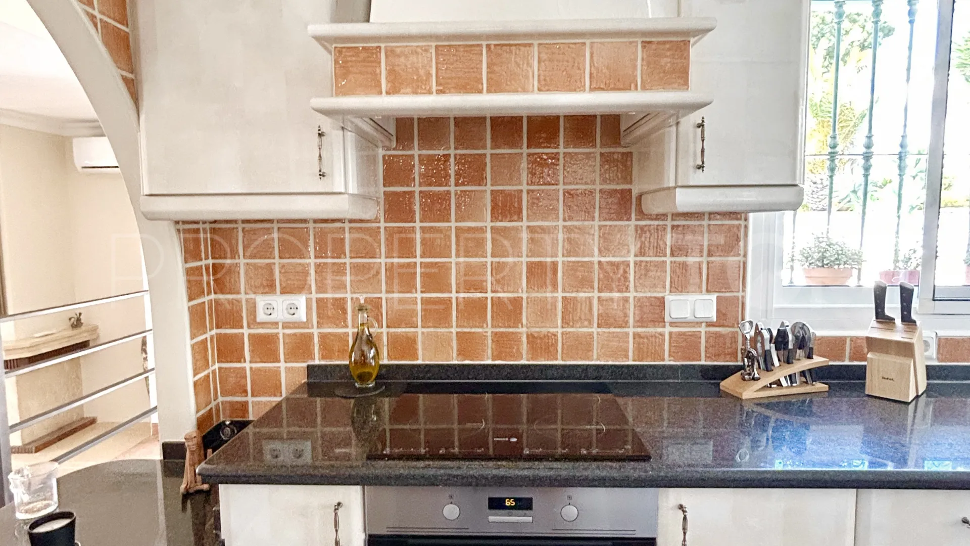 Villa for sale in El Chaparral with 4 bedrooms