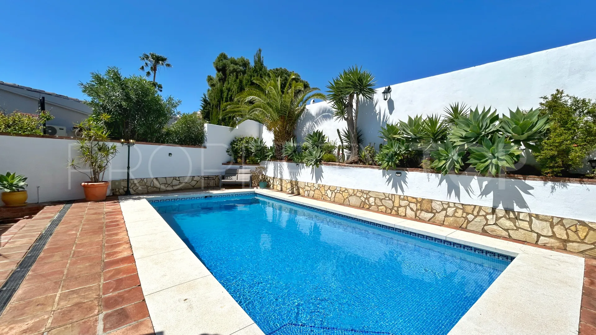 Villa for sale in El Chaparral with 4 bedrooms