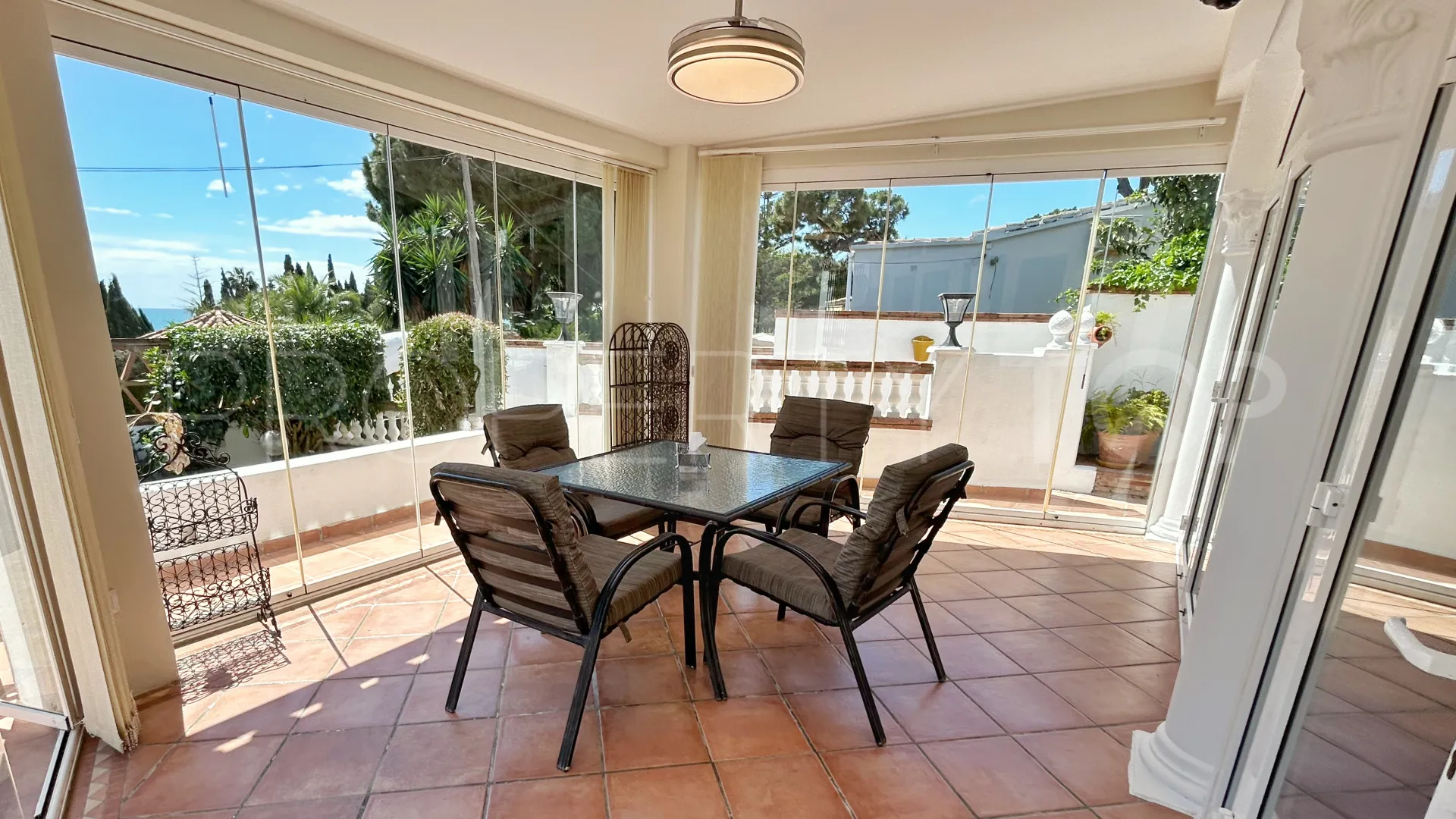 Villa for sale in El Chaparral with 4 bedrooms
