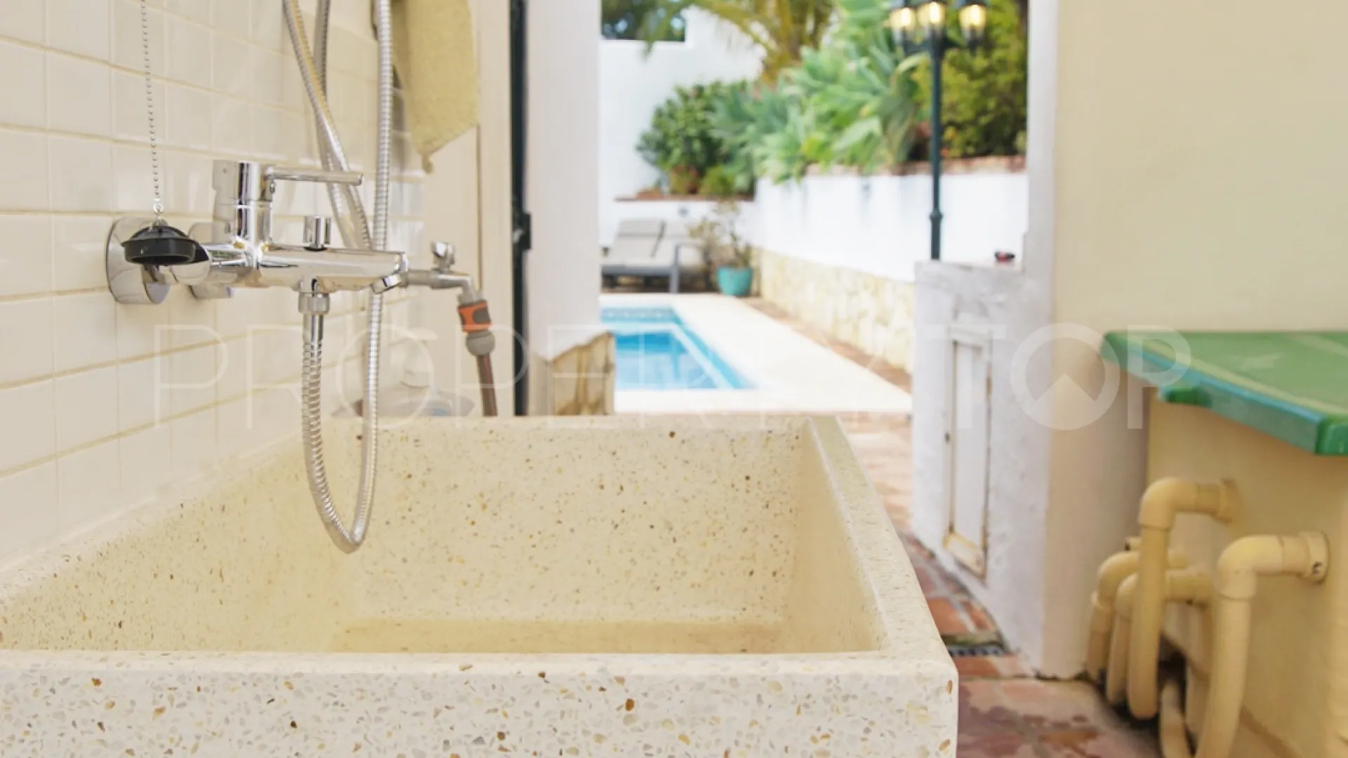 Villa for sale in El Chaparral with 4 bedrooms