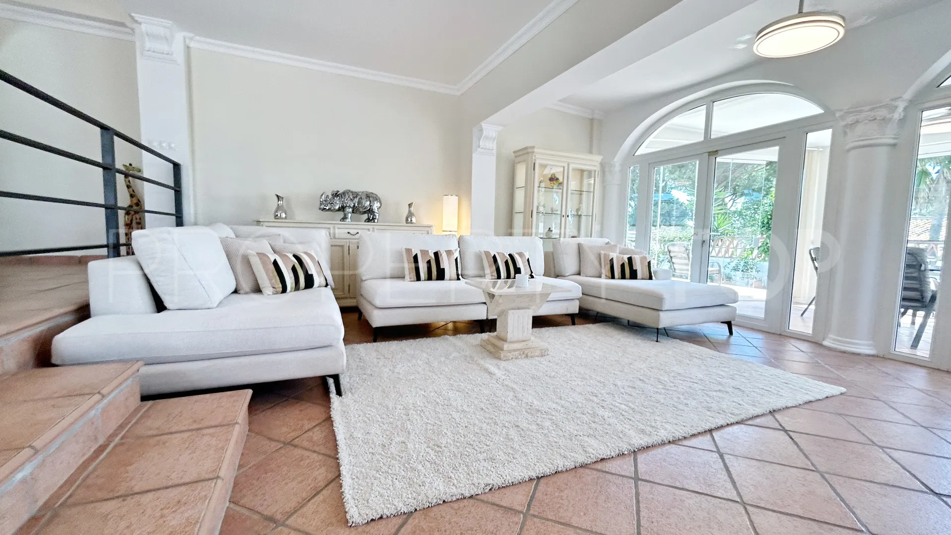 Villa for sale in El Chaparral with 4 bedrooms