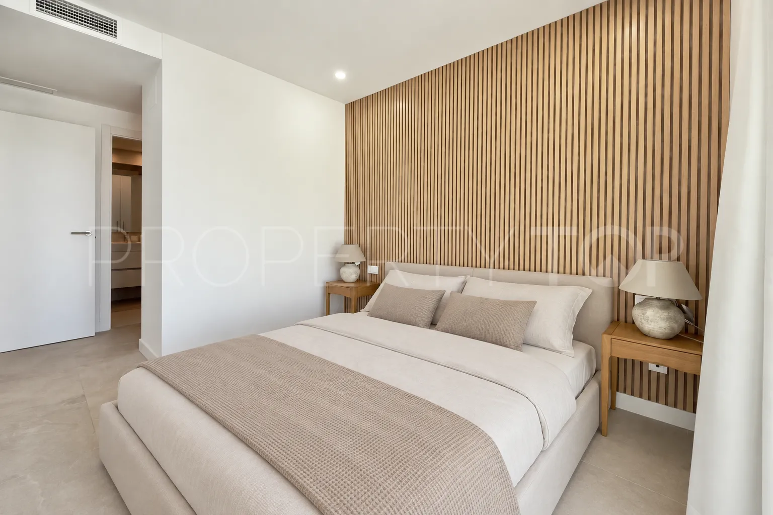 For sale Estepona 2 bedrooms apartment