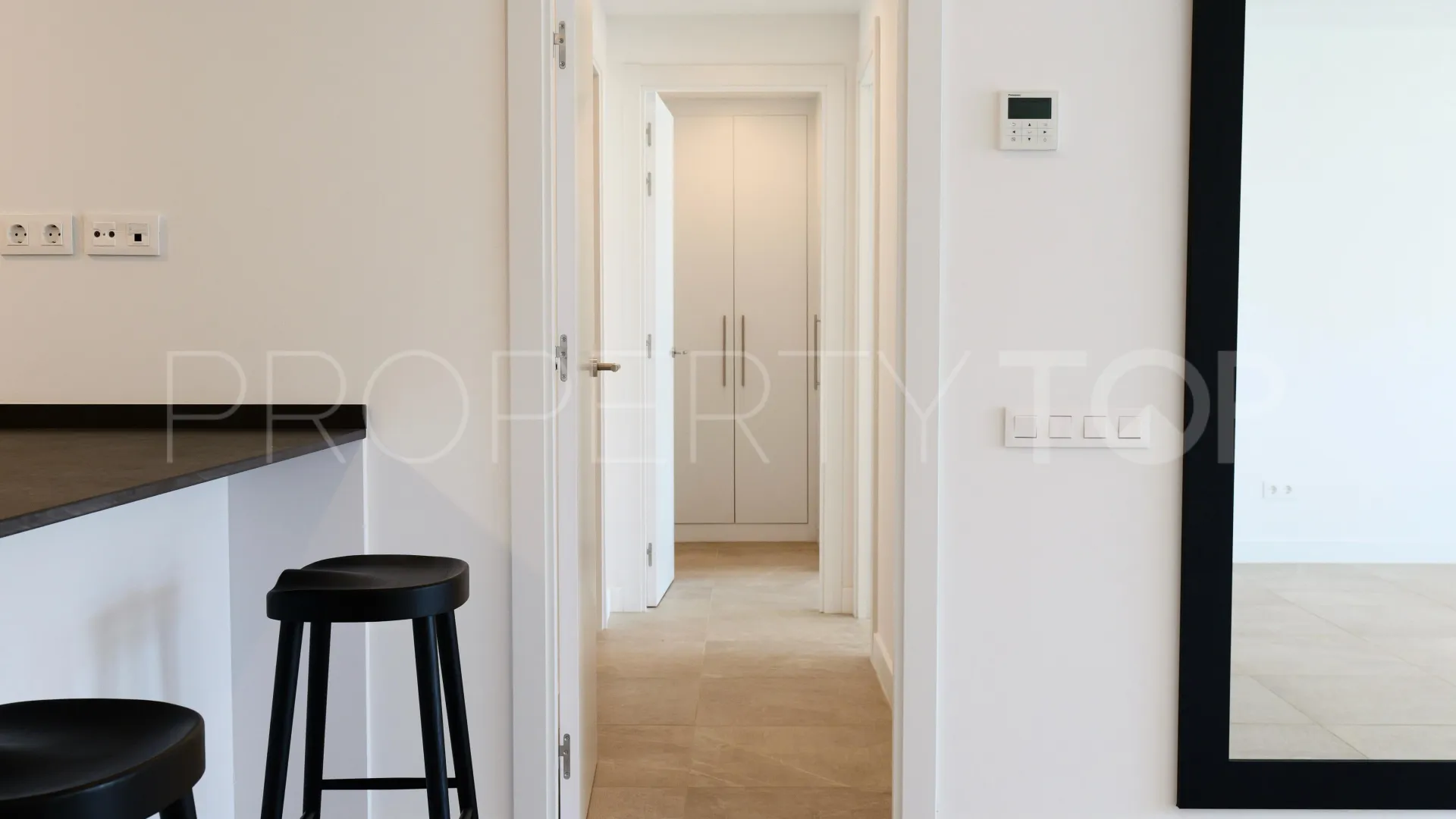 For sale Estepona 2 bedrooms apartment