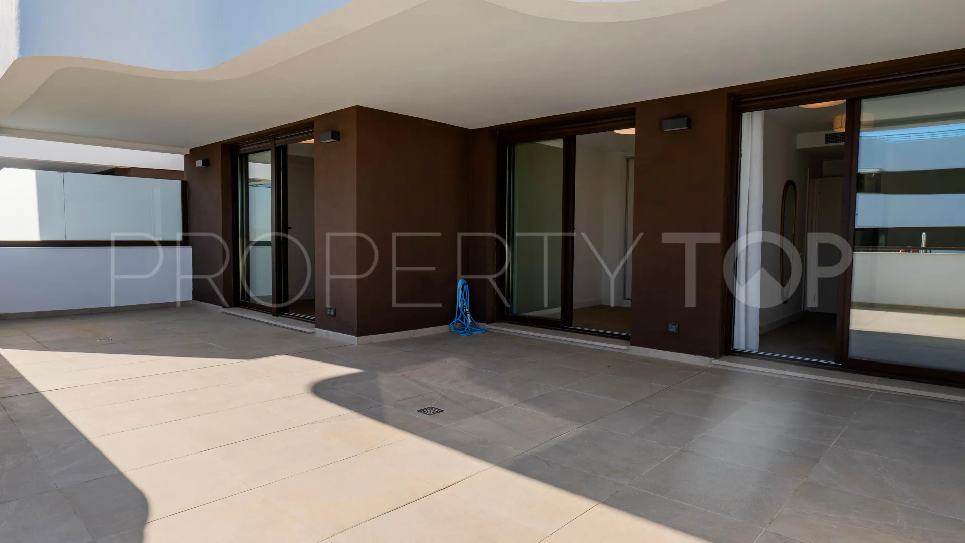 For sale Estepona 2 bedrooms apartment