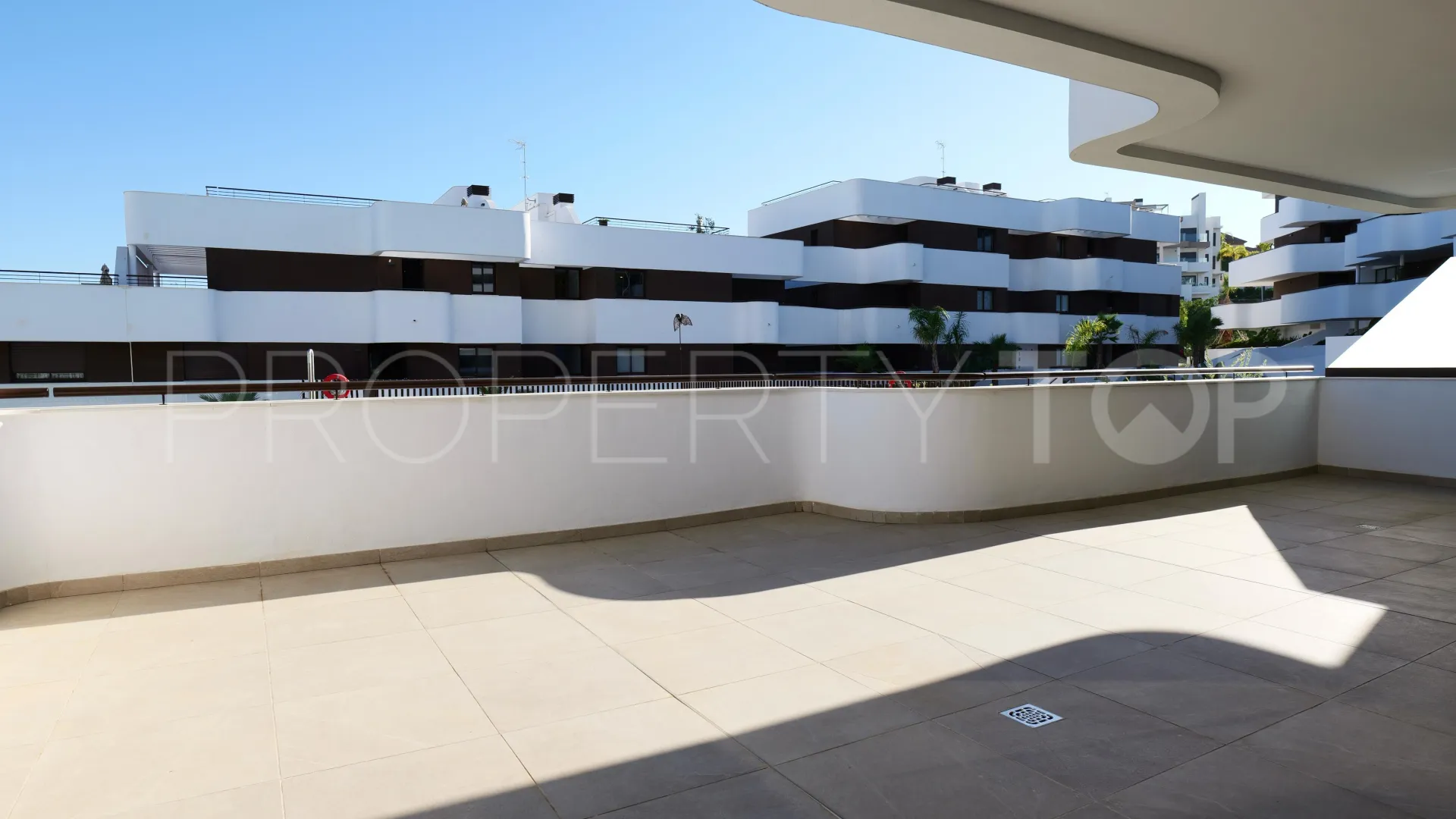 For sale Estepona 2 bedrooms apartment