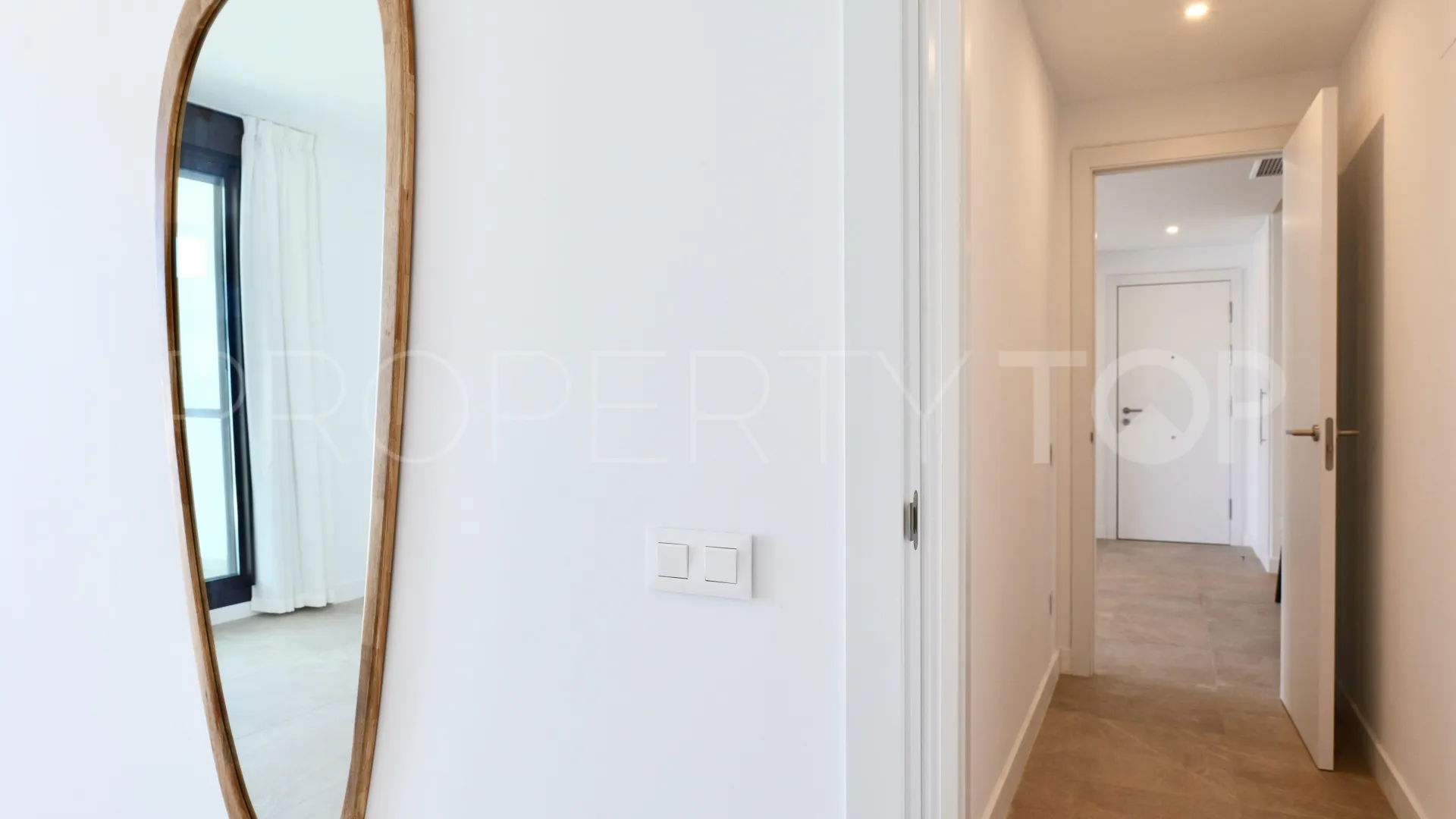 For sale Estepona 2 bedrooms apartment