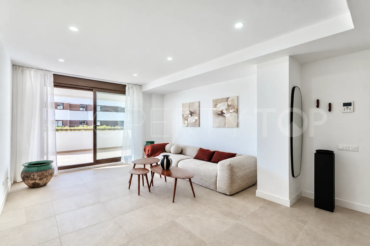 For sale Estepona 2 bedrooms apartment