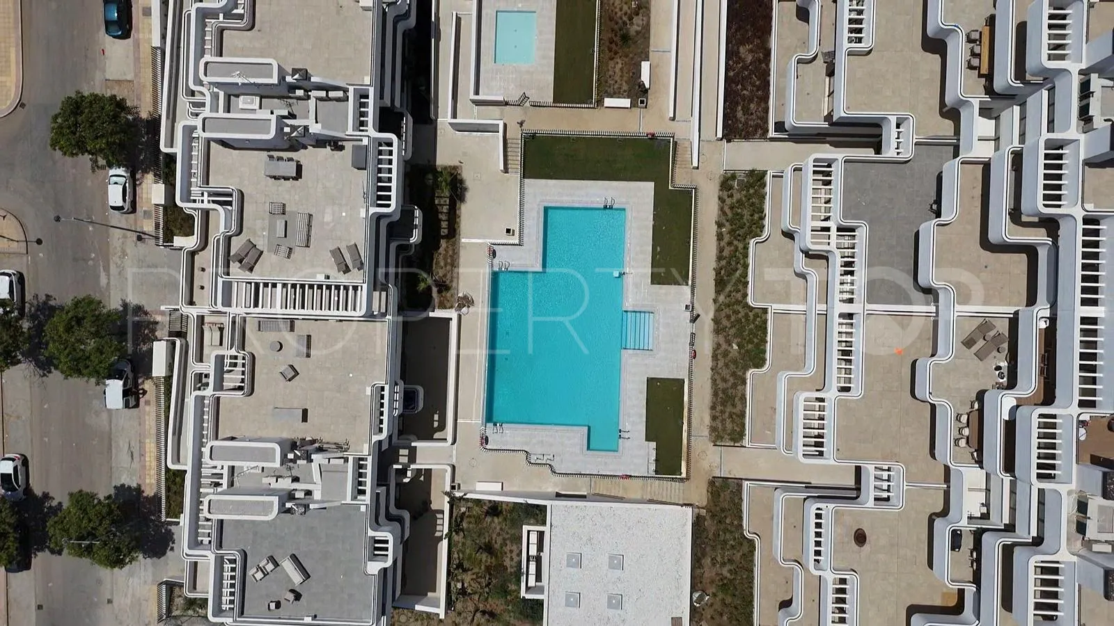 For sale Estepona 2 bedrooms apartment