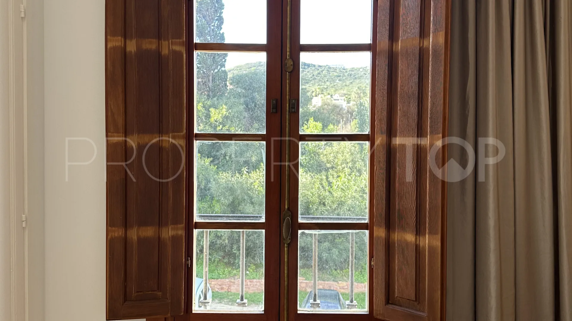 Apartamento de 1 dormitorio a la venta en Puerto La Duquesa