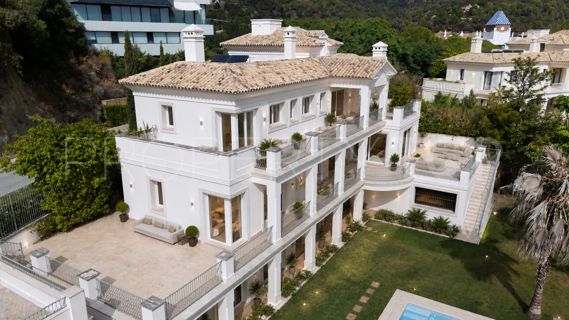 For sale villa in Los Arqueros with 6 bedrooms