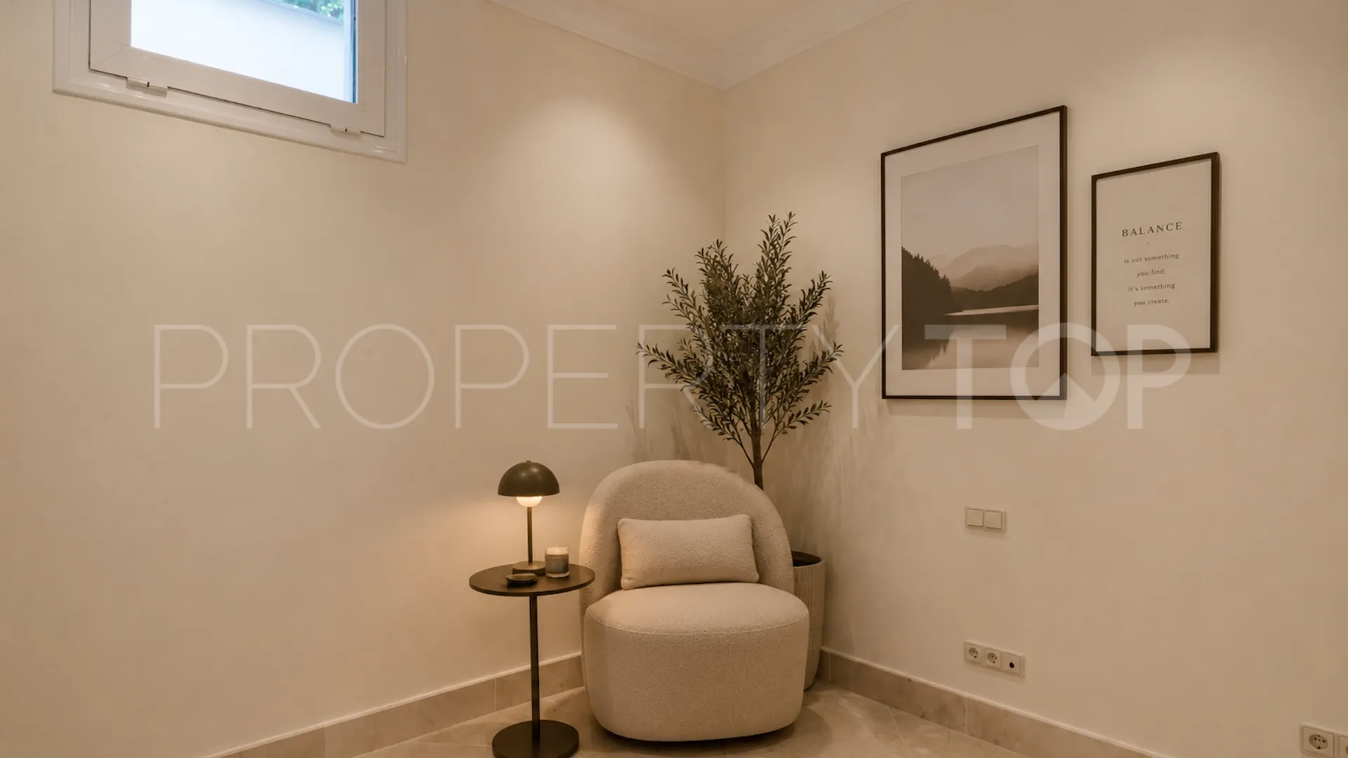 For sale villa in Los Arqueros with 6 bedrooms