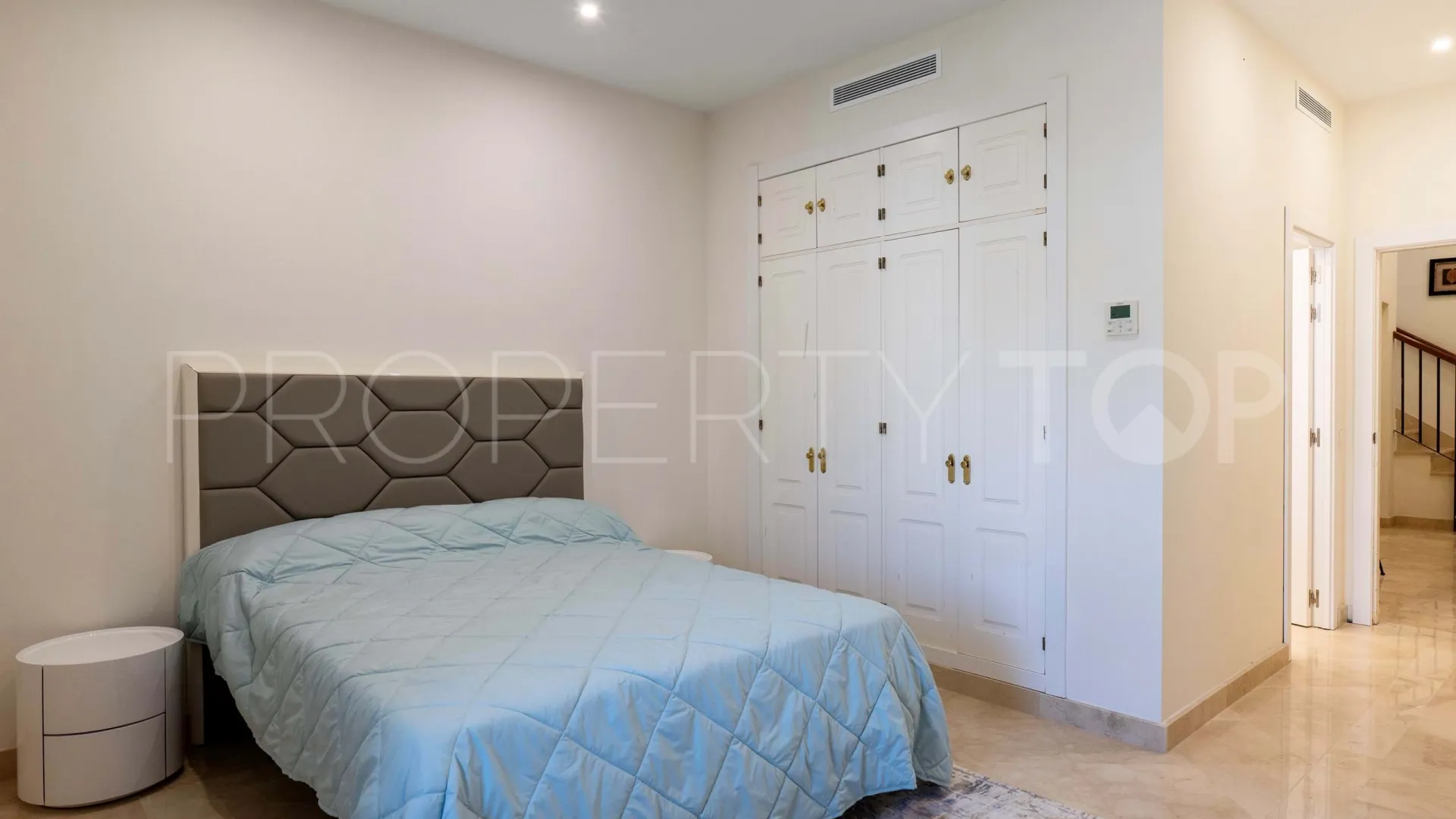 For sale 4 bedrooms villa in Los Arqueros