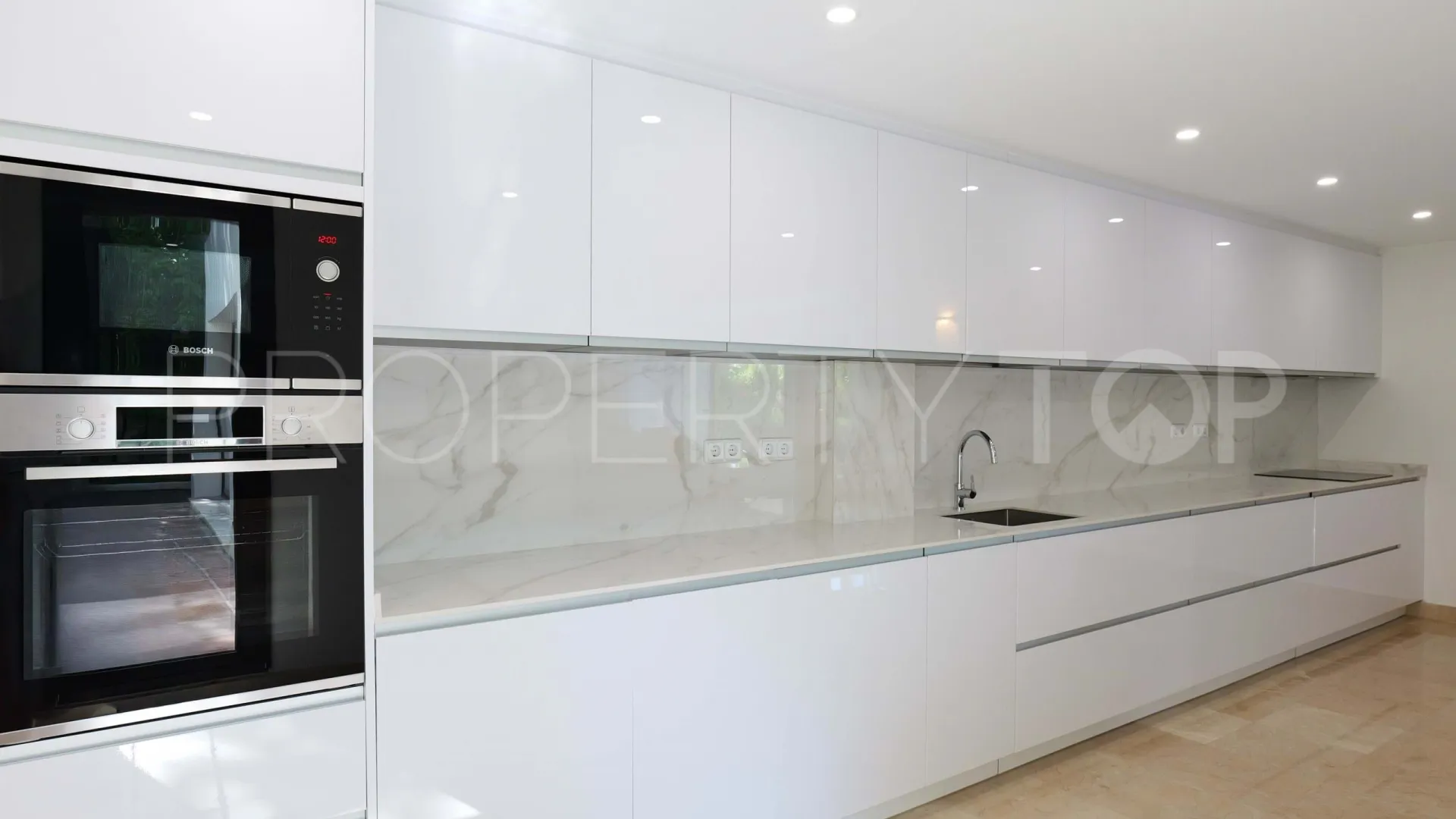 For sale 4 bedrooms villa in Los Arqueros