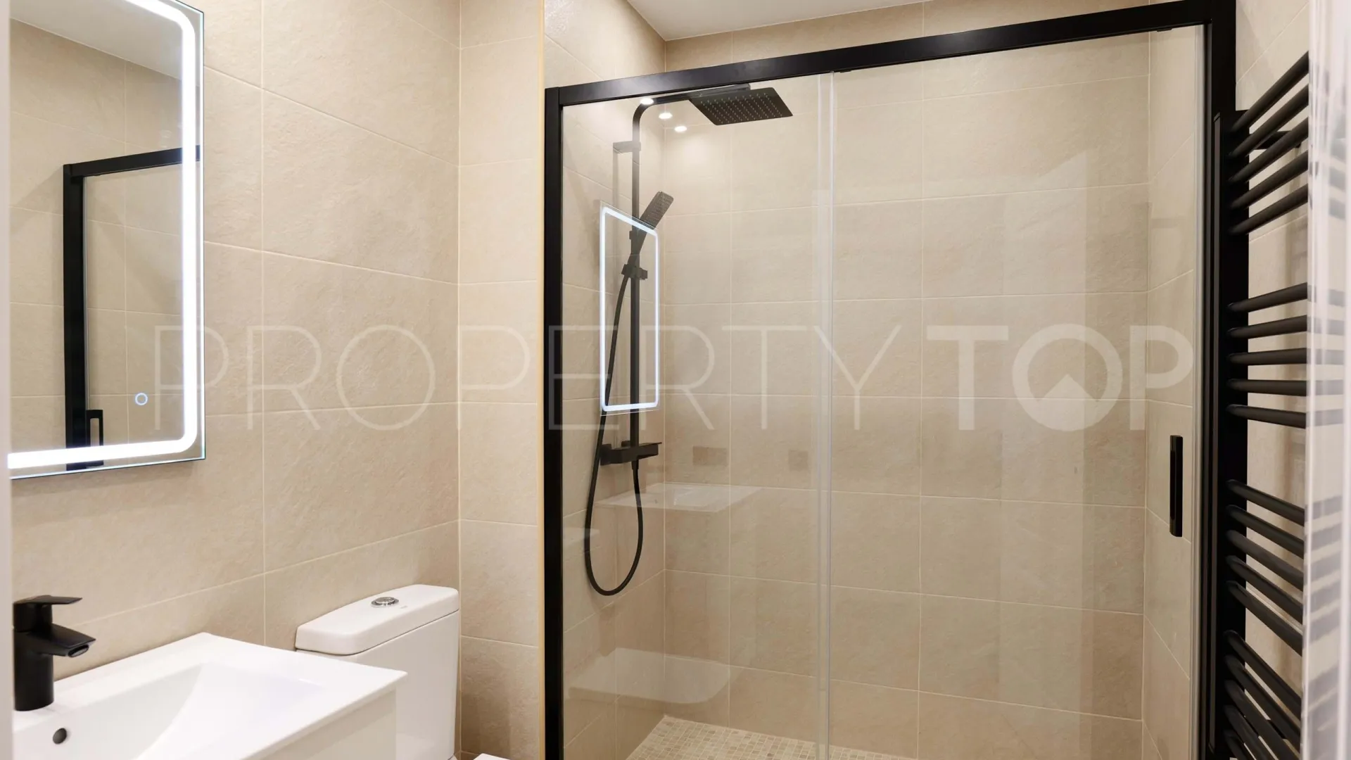 For sale 4 bedrooms villa in Los Arqueros